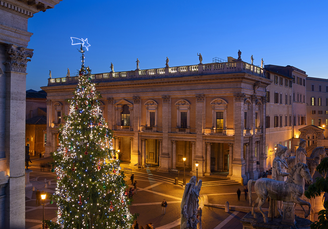 Image Rome Italy Christmas Capitoline Hill New Year tree Evening