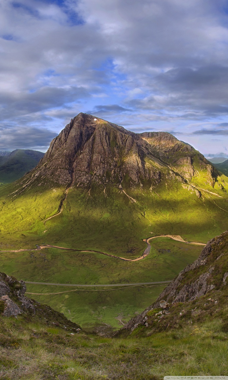 Highlands of Scotland Ultra HD Desktop Background Wallpaper for 4K UHD TV, Widescreen & UltraWide Desktop & Laptop, Tablet