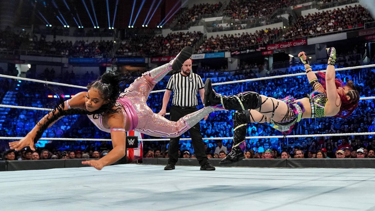Bianca Belair vs. IYO SKY - Raw Women's Championship Match: photo