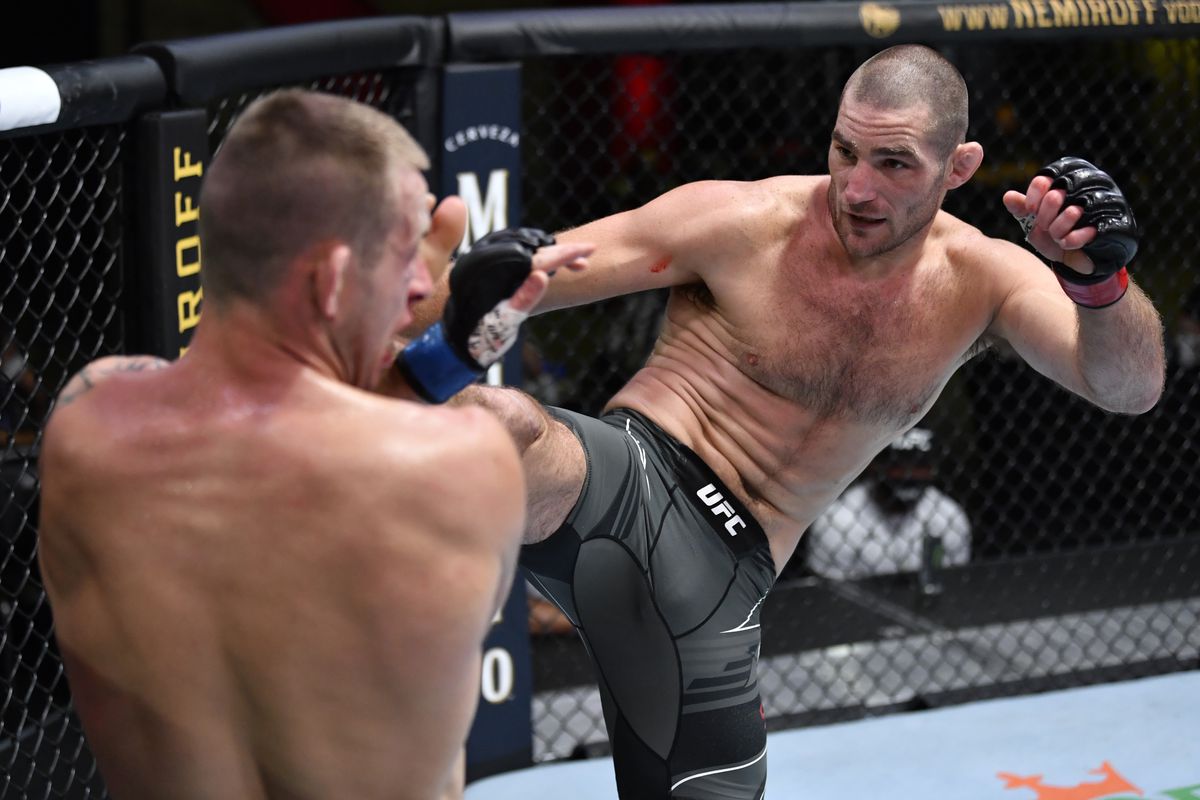 The Middleweight Title Picture, PAC2NYC, and Is Sean Strickland Actually Crazy?