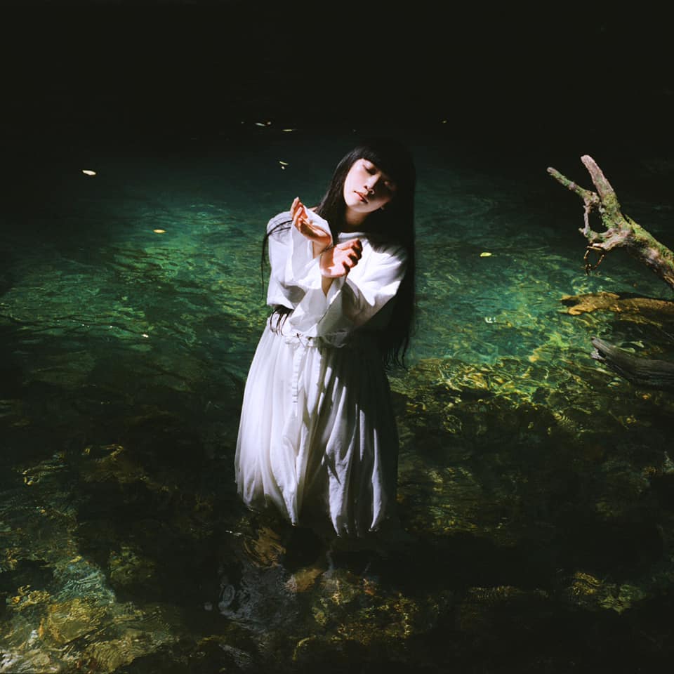 Japanese folk star Ichiko Aoba announces new album with the gorgeous “Porcelain”