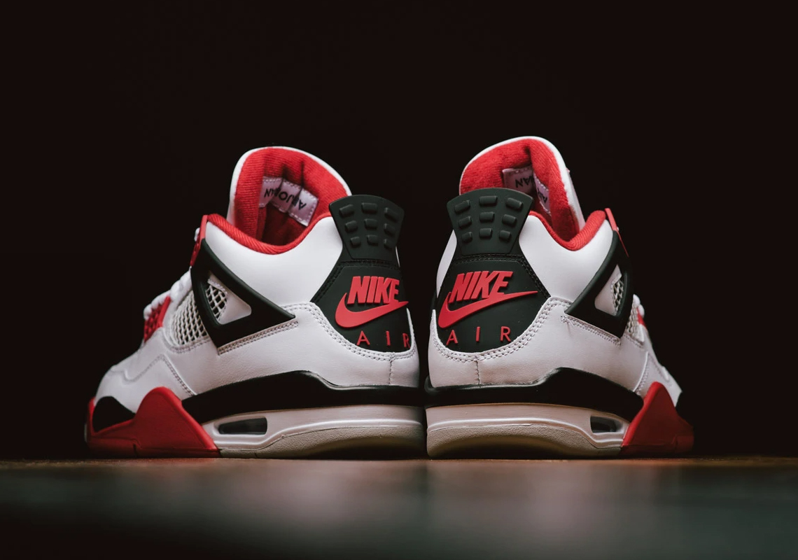Air Jordan 4 Fire Red DC7770 160 Release Reminder