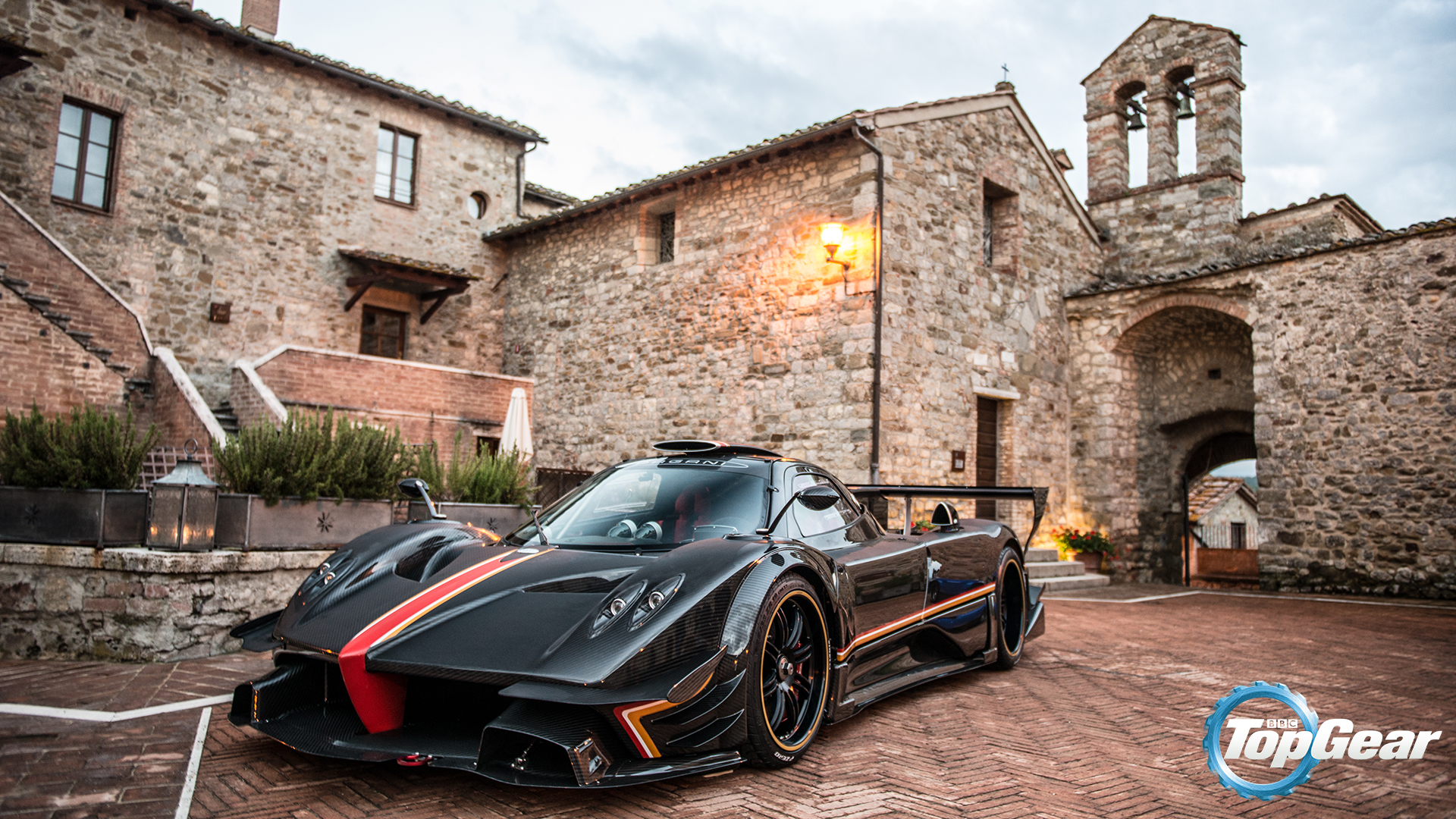 Wallpaper: thirteen Paganis across Italy