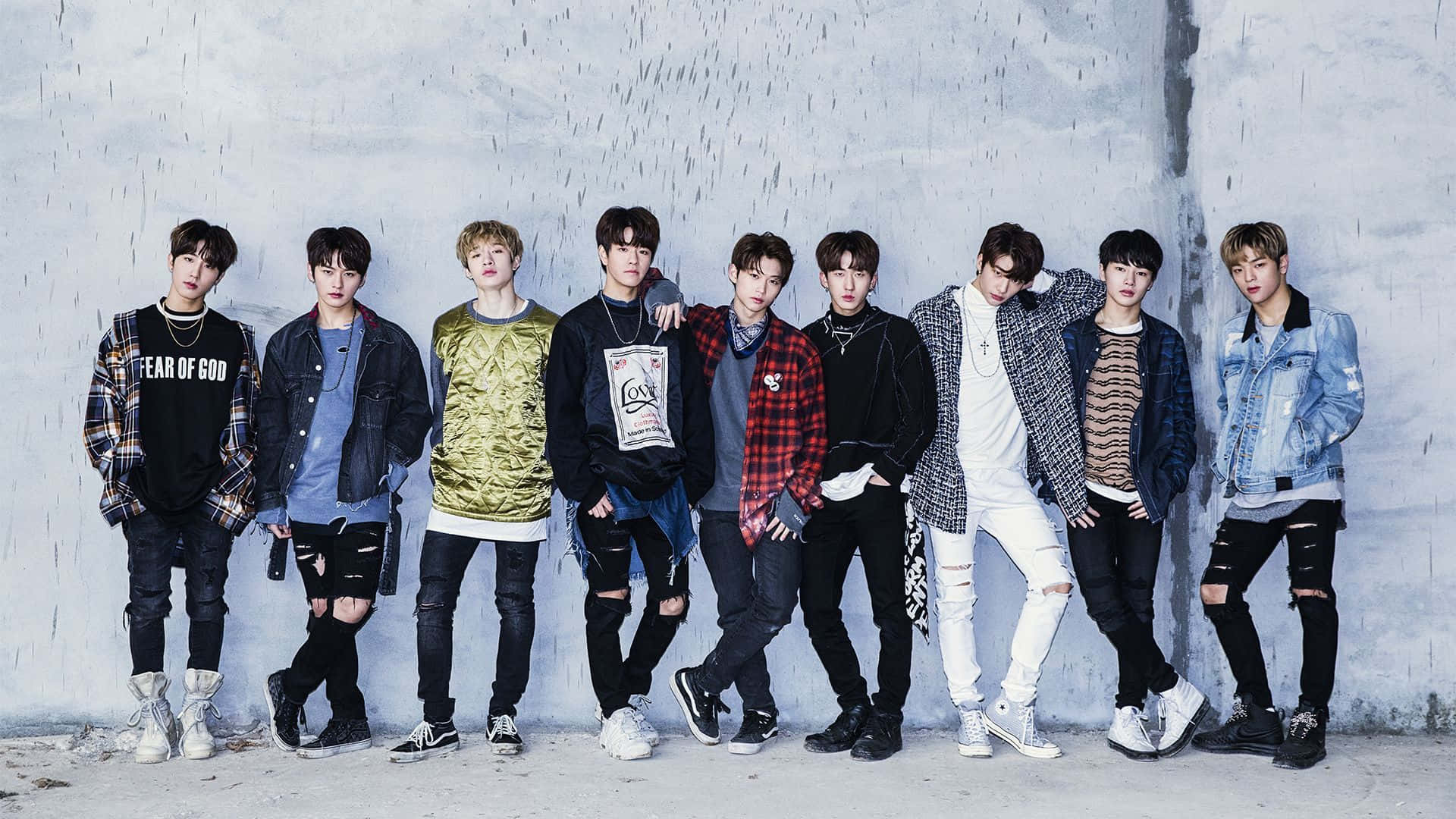 Download Make 2020 A Year To Remember with Stray Kids Wallpaper