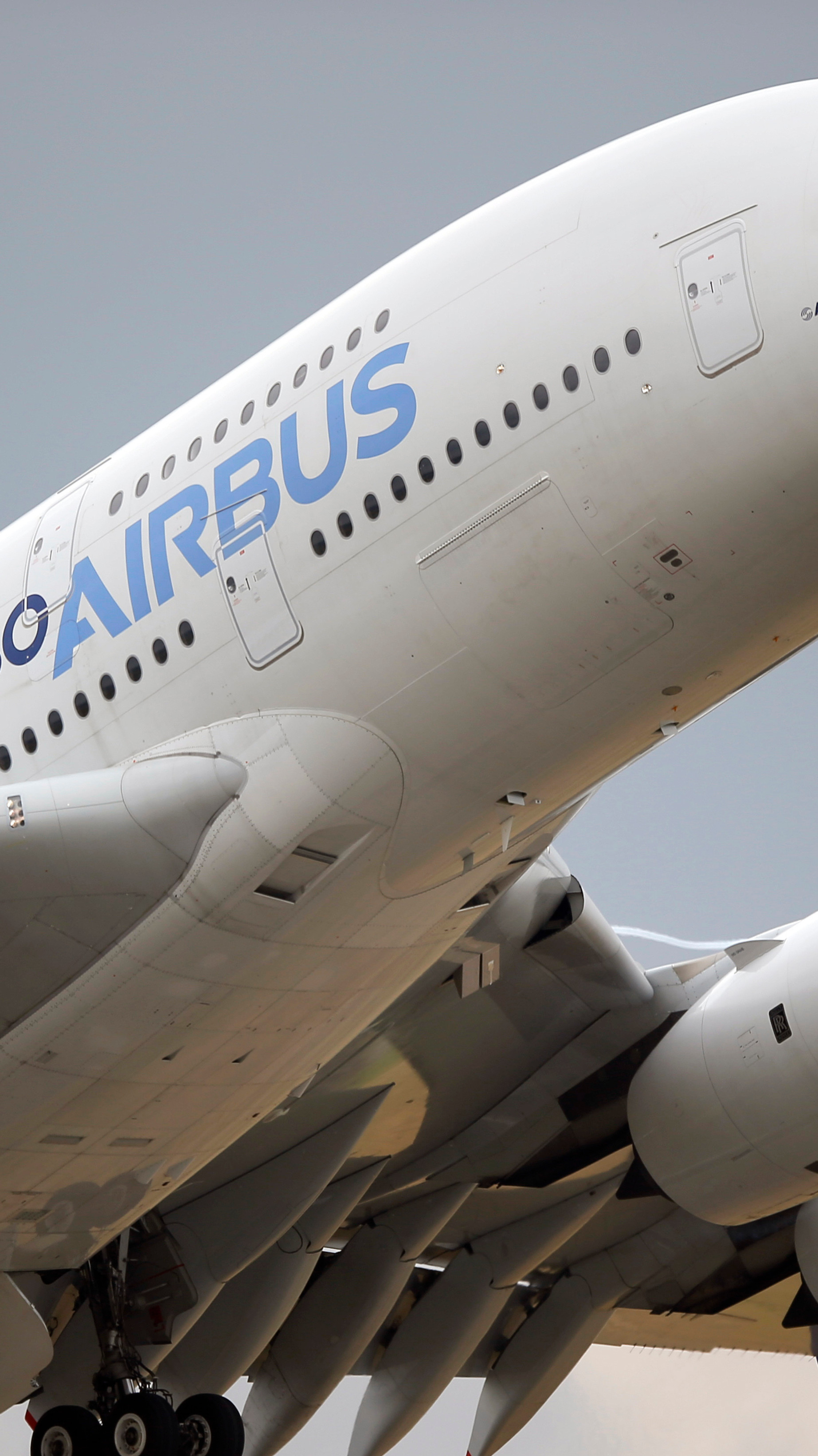 Airbus raises outlook as industry steadies amid pandemic