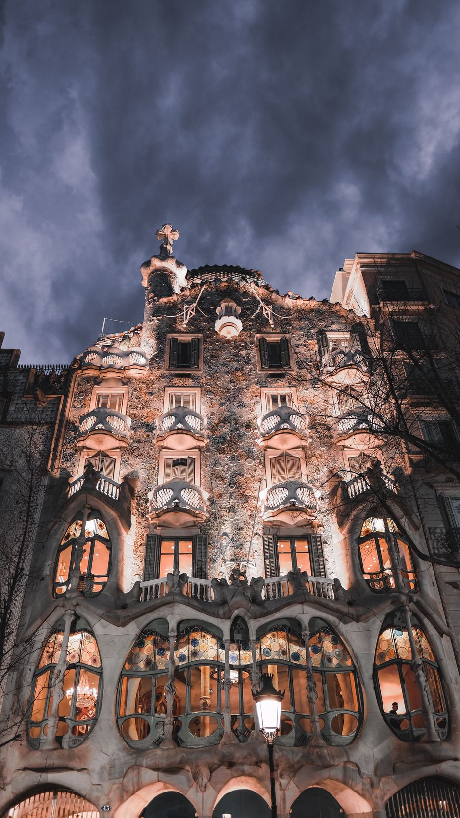 Download Wallpaper 938x1668 Facade, Building, Architecture, Casa Batllo, Barcelona, Spain Iphone 8 7 6s 6 For Parallax HD Background