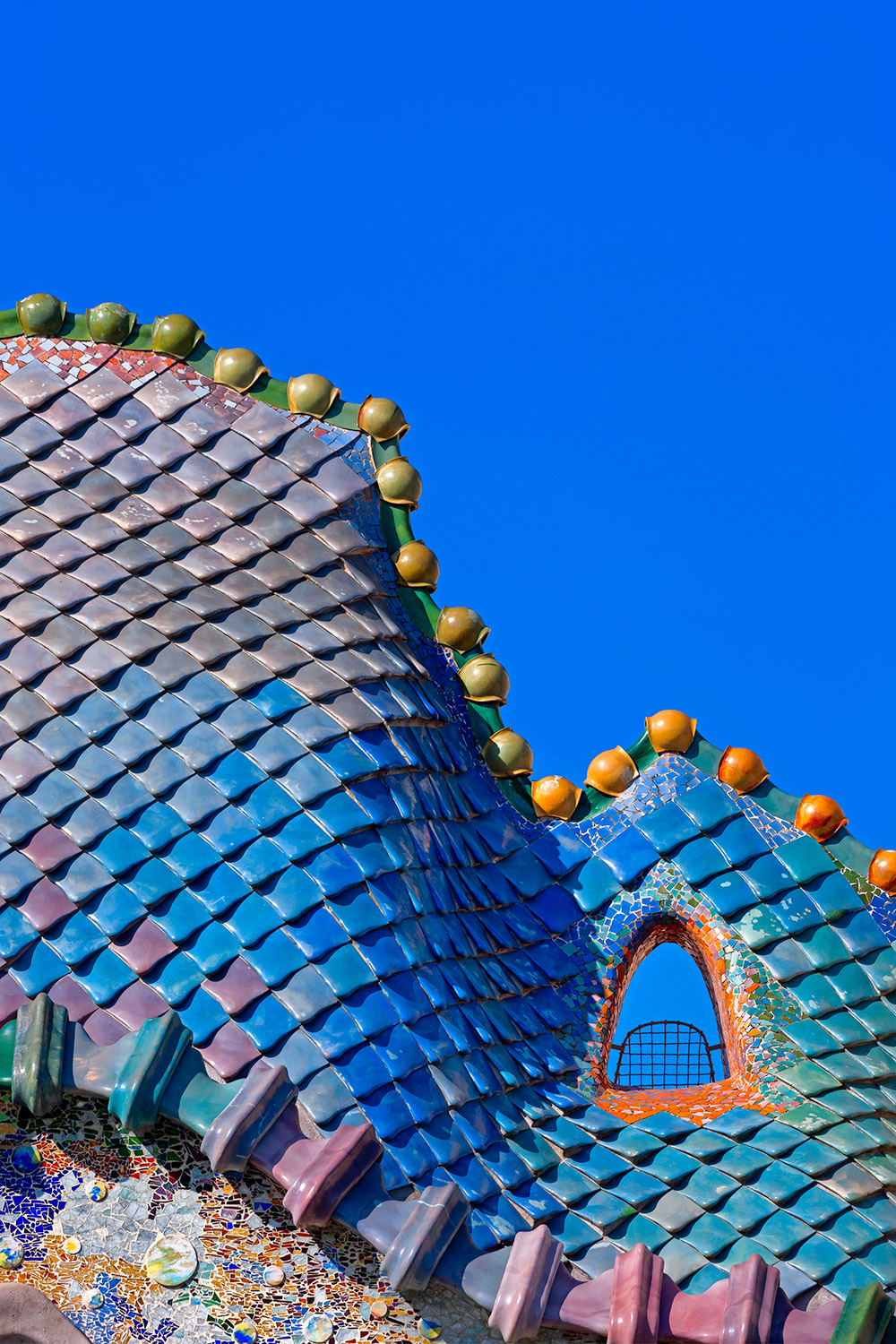 Photographing heritage. The Batlló House