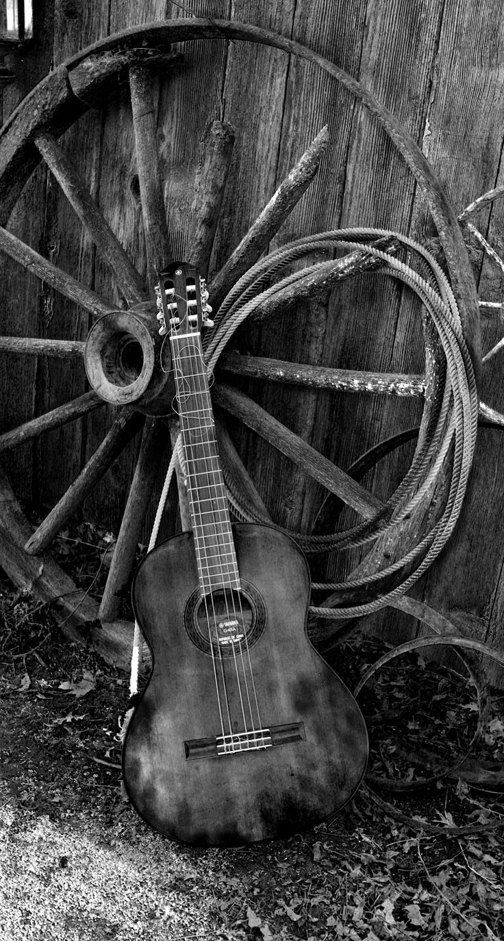 Mis imágenes. Black and white drawing, Guitar photography, Western photography