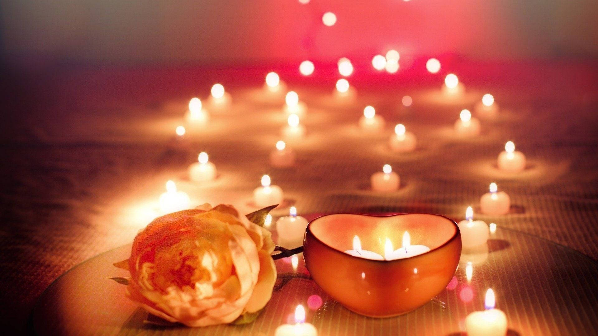 Download Romantic Candles Wallpaper