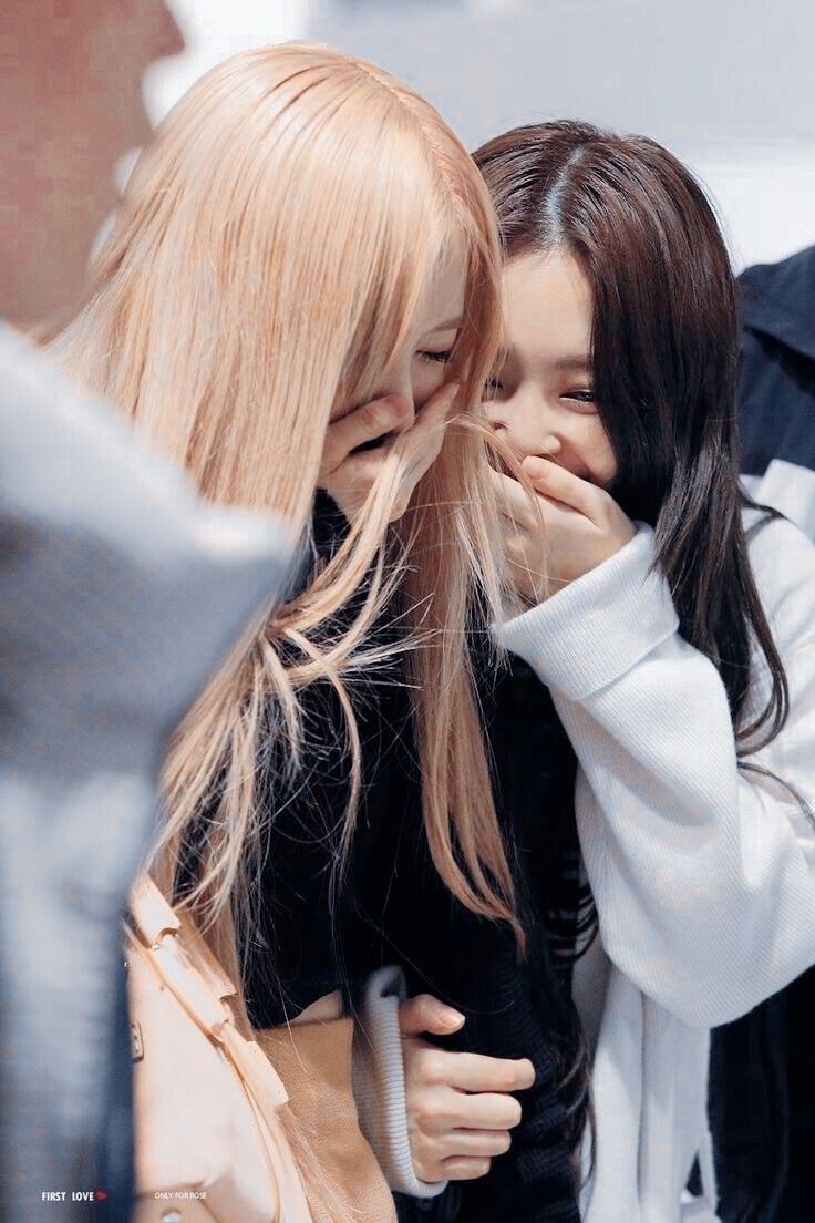 My icon❣️. Blackpink, Rosé and jennie, Blackpink photo