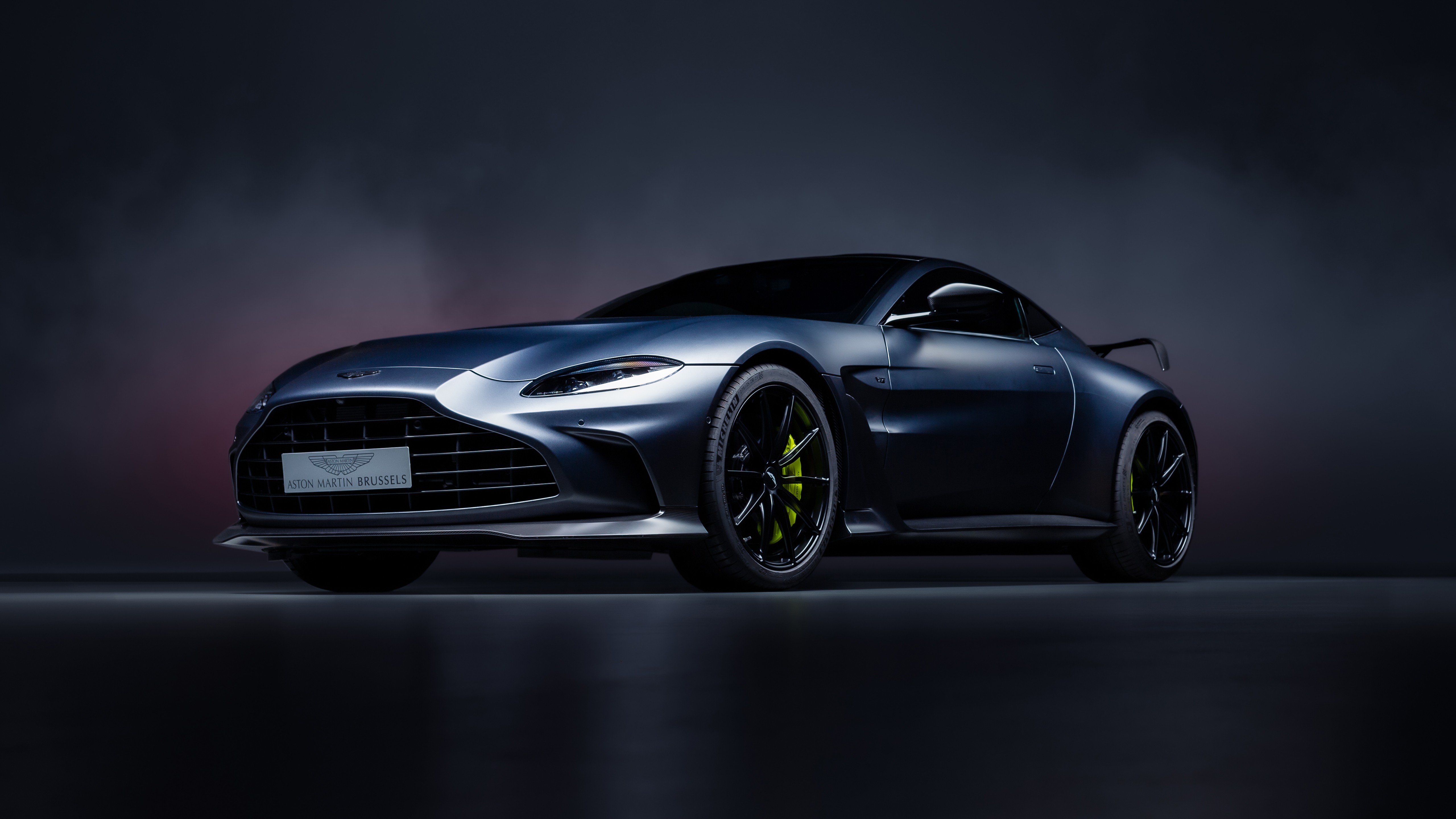 Aston Martin Vantage V12 5K Wallpaper Car Wallpaper