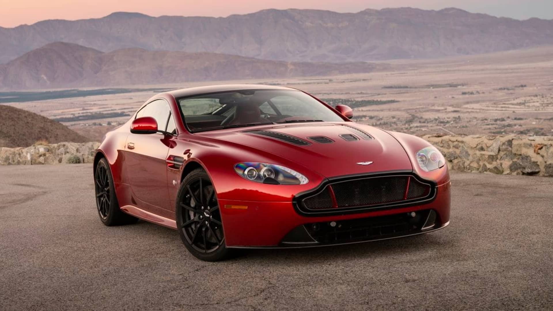 Aston Martin V12 Vantage S Review