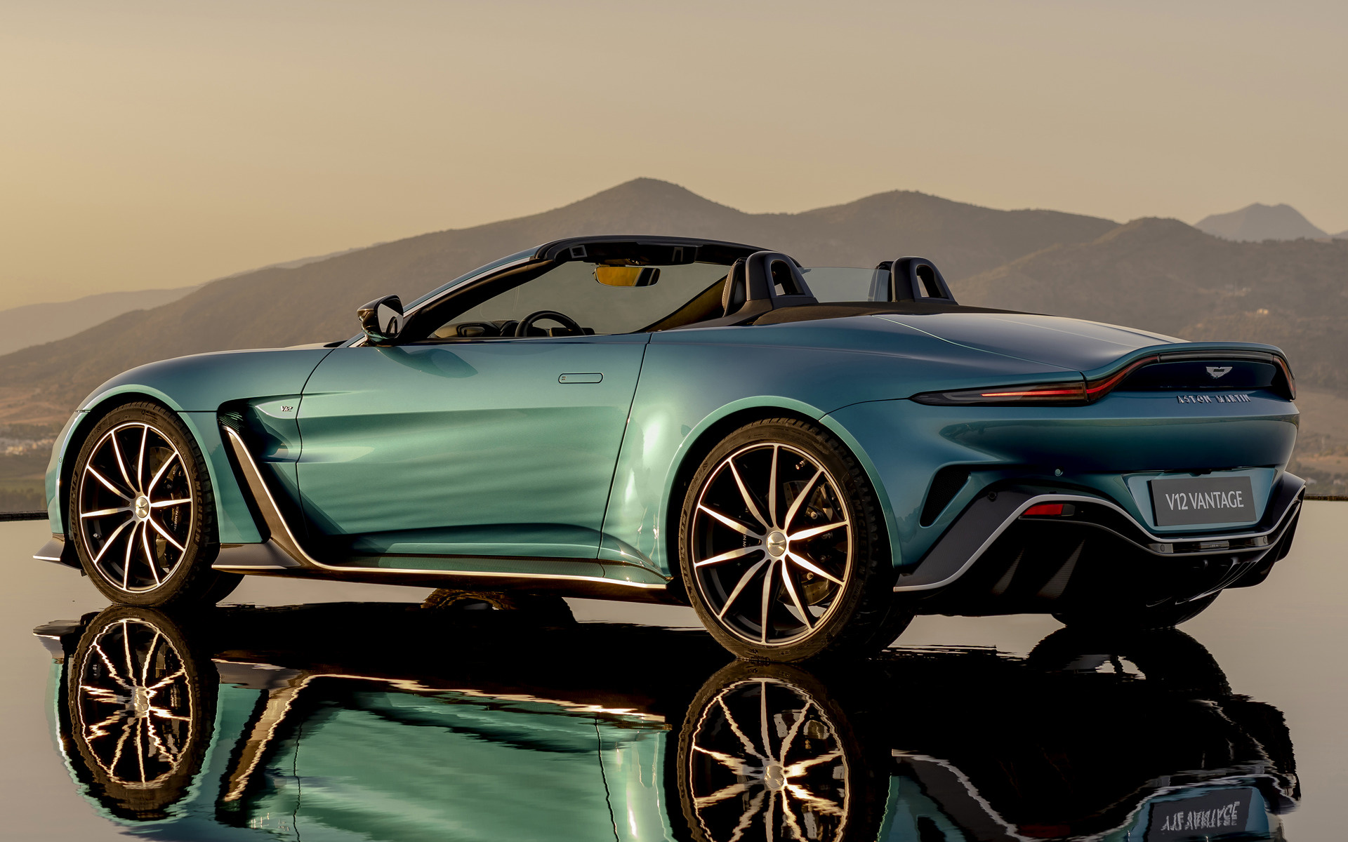 2022 Aston Martin V12 Vantage Roadster and HD Image