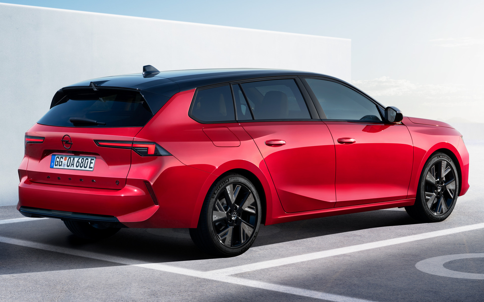 2023 Opel Astra Electric Sports Tourer and HD Image