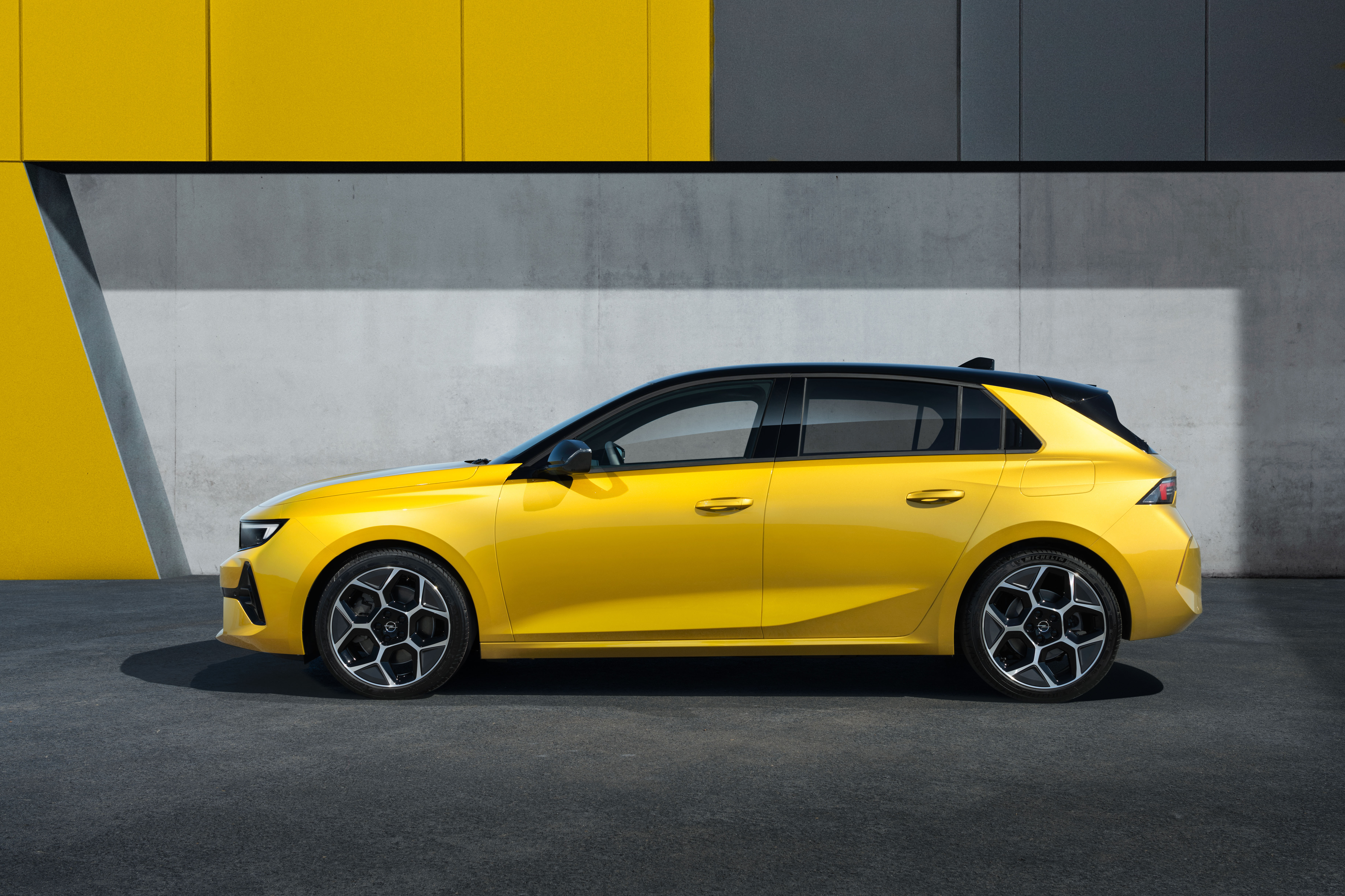 Opel Astra HD Wallpaper and Background