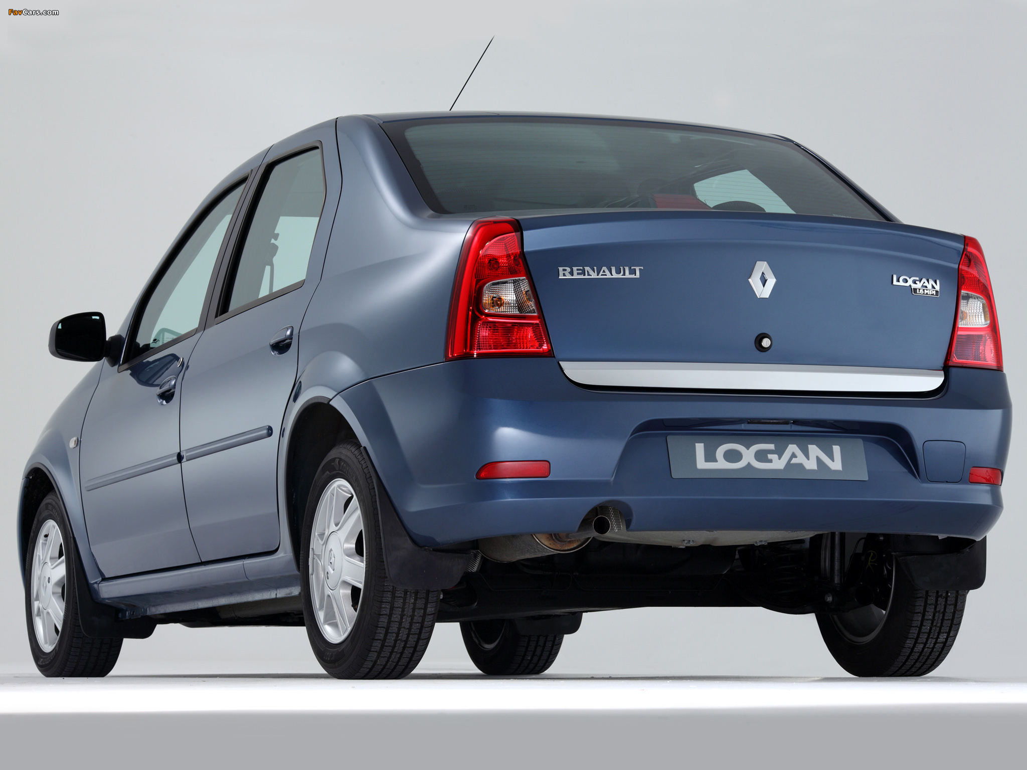 Renault Logan 2009 wallpaper (2048x1536)