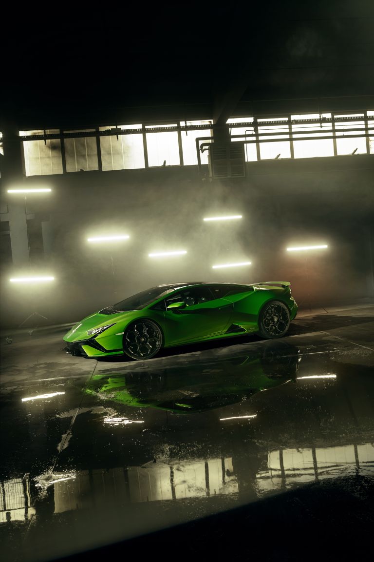 2023 Lamborghini Huracán Tecnica quality free high resolution car image