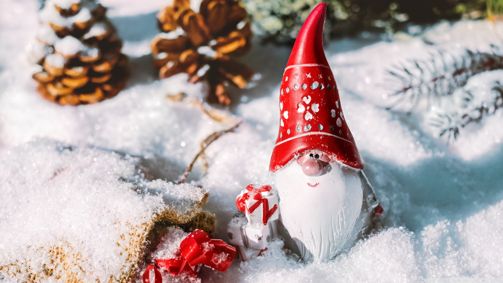 The Season of Christmas Ultra HD Desktop Background Wallpaper for 4K UHD TV, Widescreen & UltraWide Desktop & Laptop, Tablet