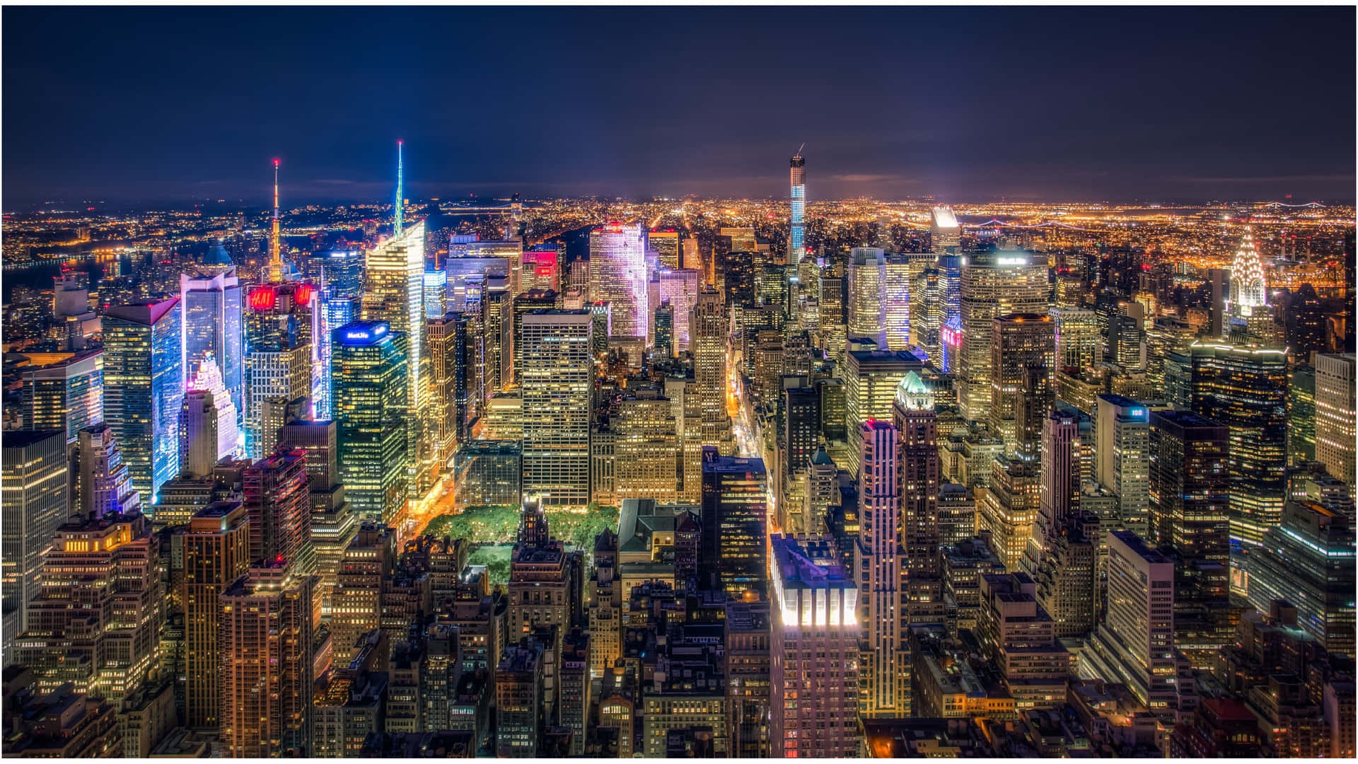Download Manhattan Neon 4k New York City Night Wallpaper