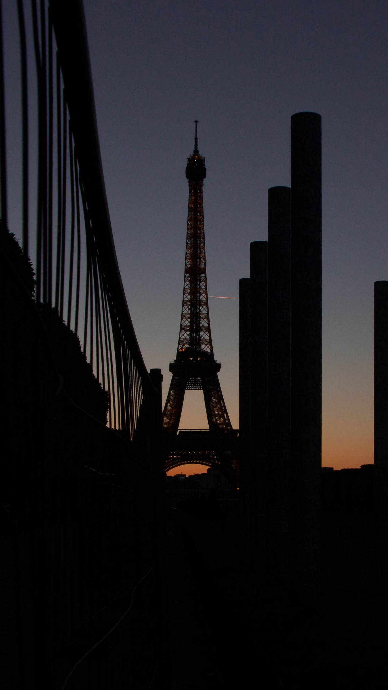 Download wallpaper 1350x2400 eiffel tower, paris, night iphone 8+/7+/6s+/for parallax HD background