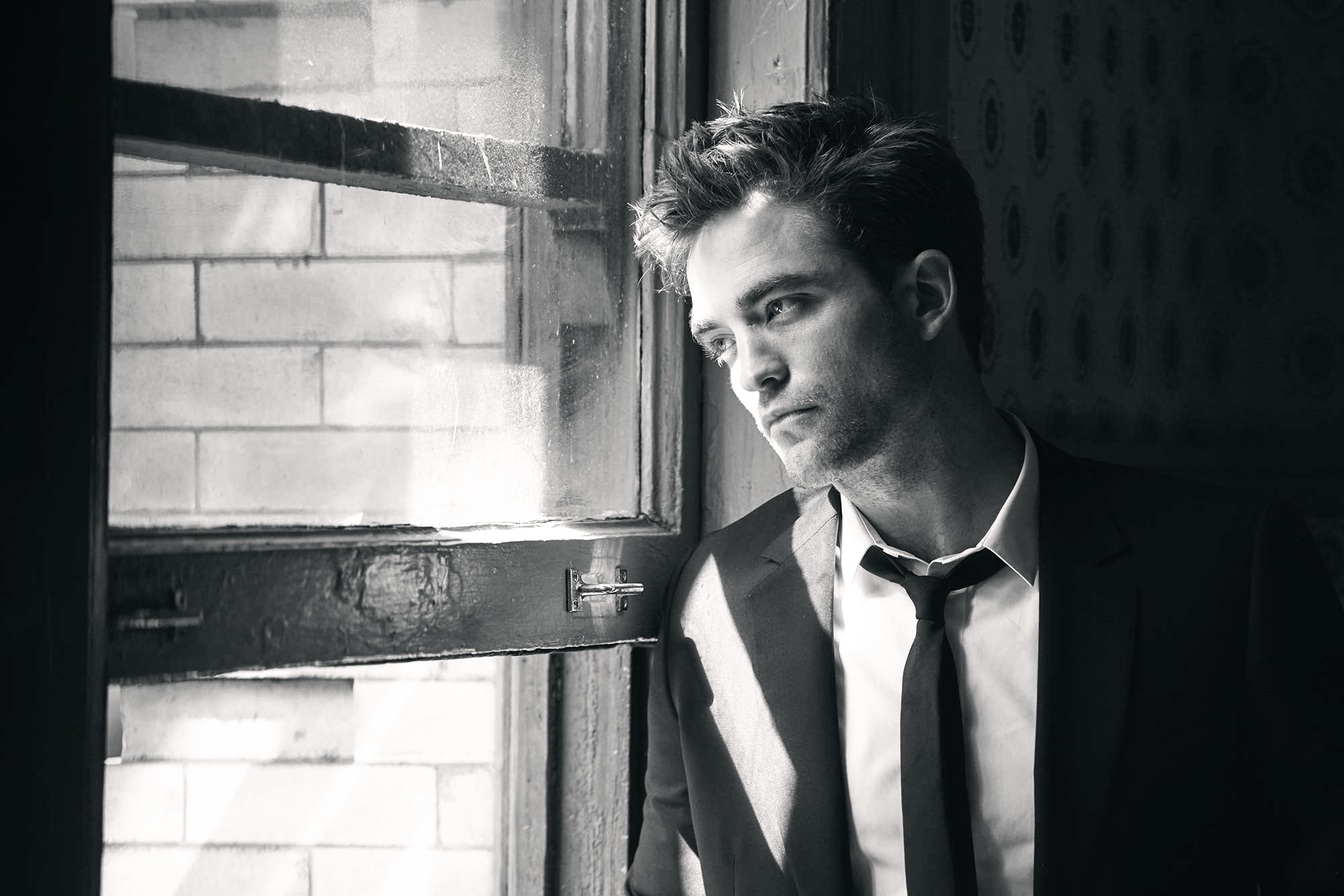 Robert Pattinson HD Wallpaper and Background