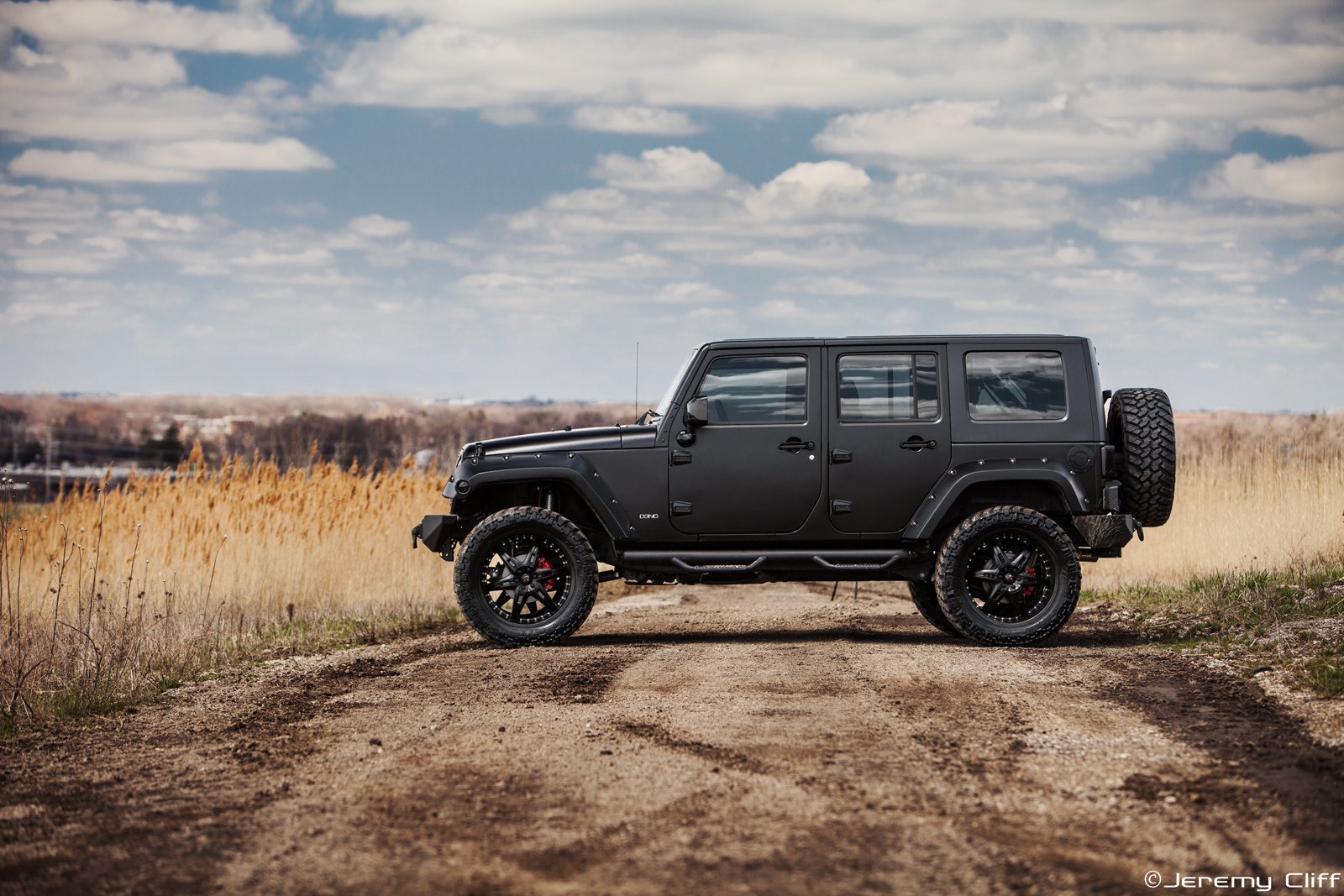 Supercharged Jeep Wrangler black suv car wallpaperx1067