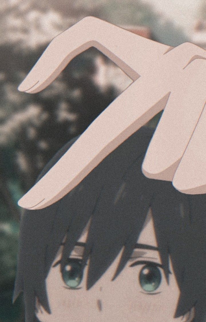 Half heart ideas. anime hands, anime wallpaper, anime love