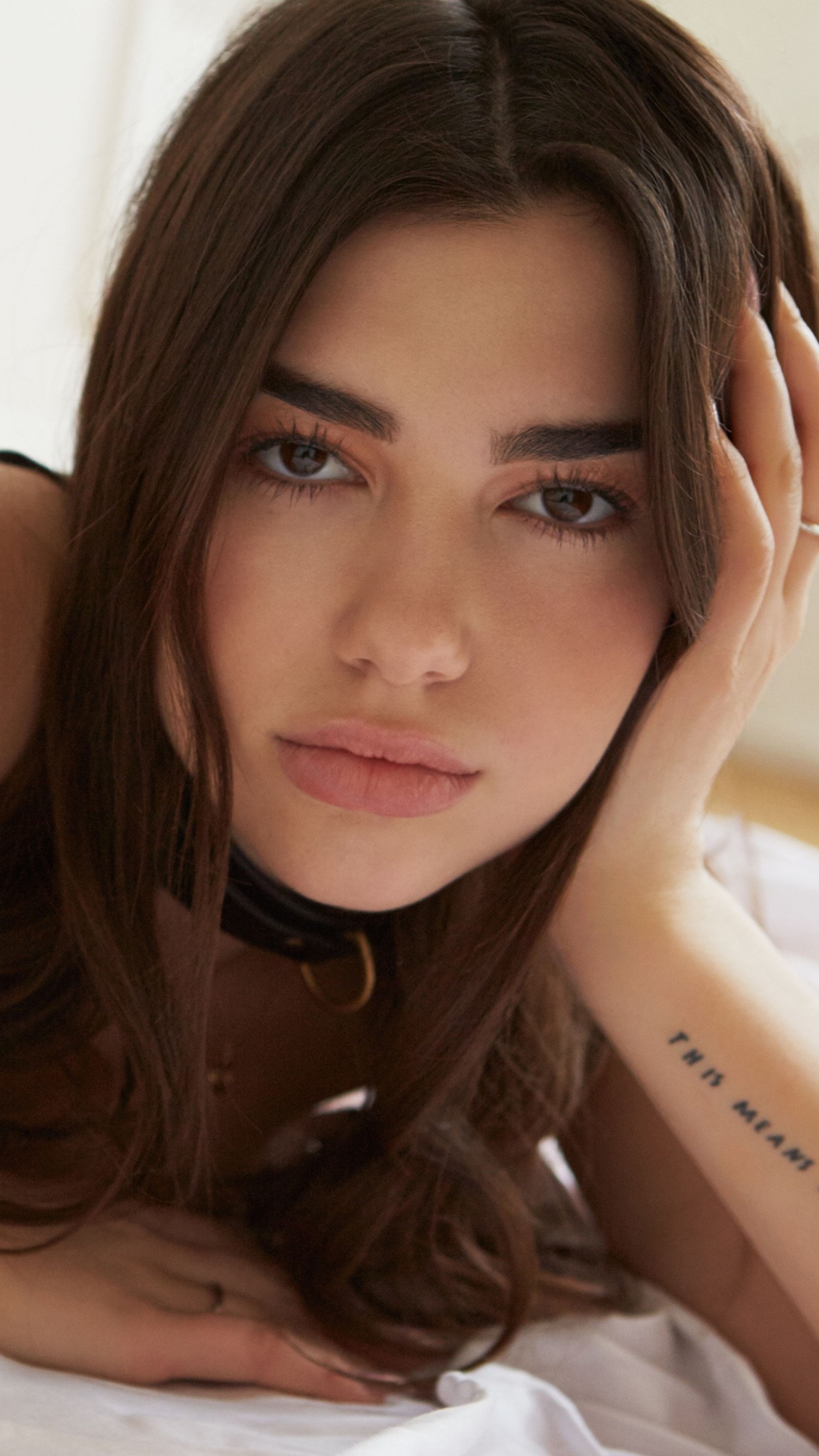 Dua Lipa Phone Wallpaper