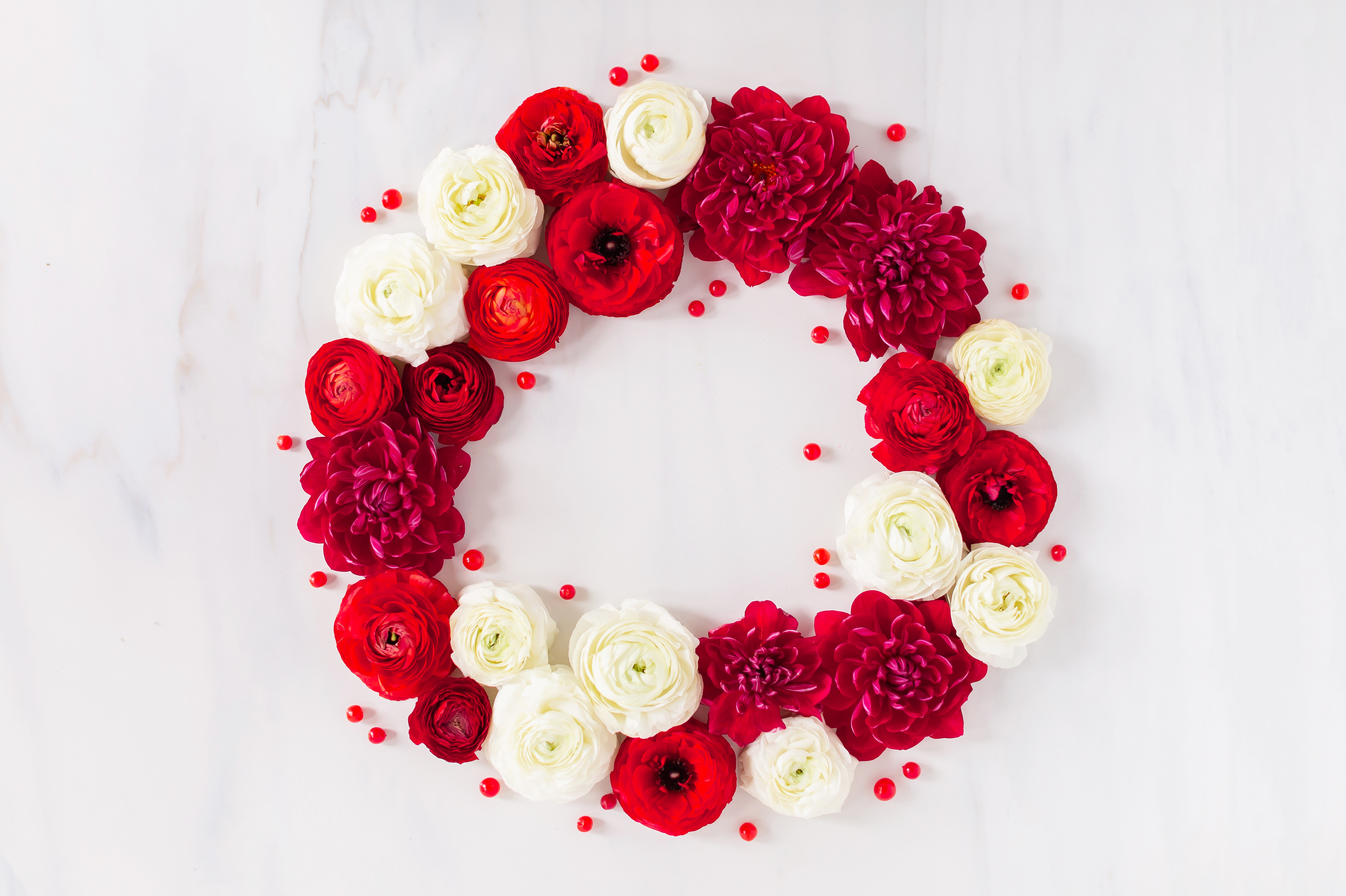 DIGITAL BLOOMS DECEMBER 2018. FREE DESKTOP WALLPAPERS