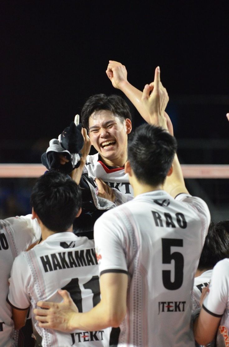 Yuji Nishida. Voley, Voleibol, Japon