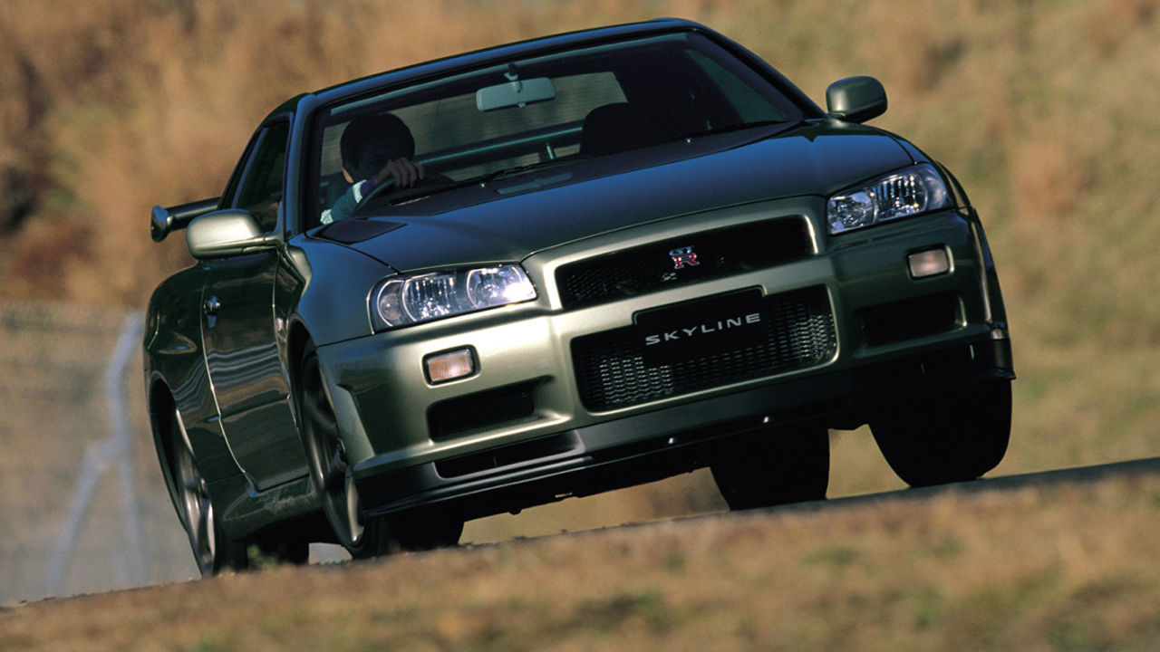 Nissan Skyline GT R, R33, R34 Differences
