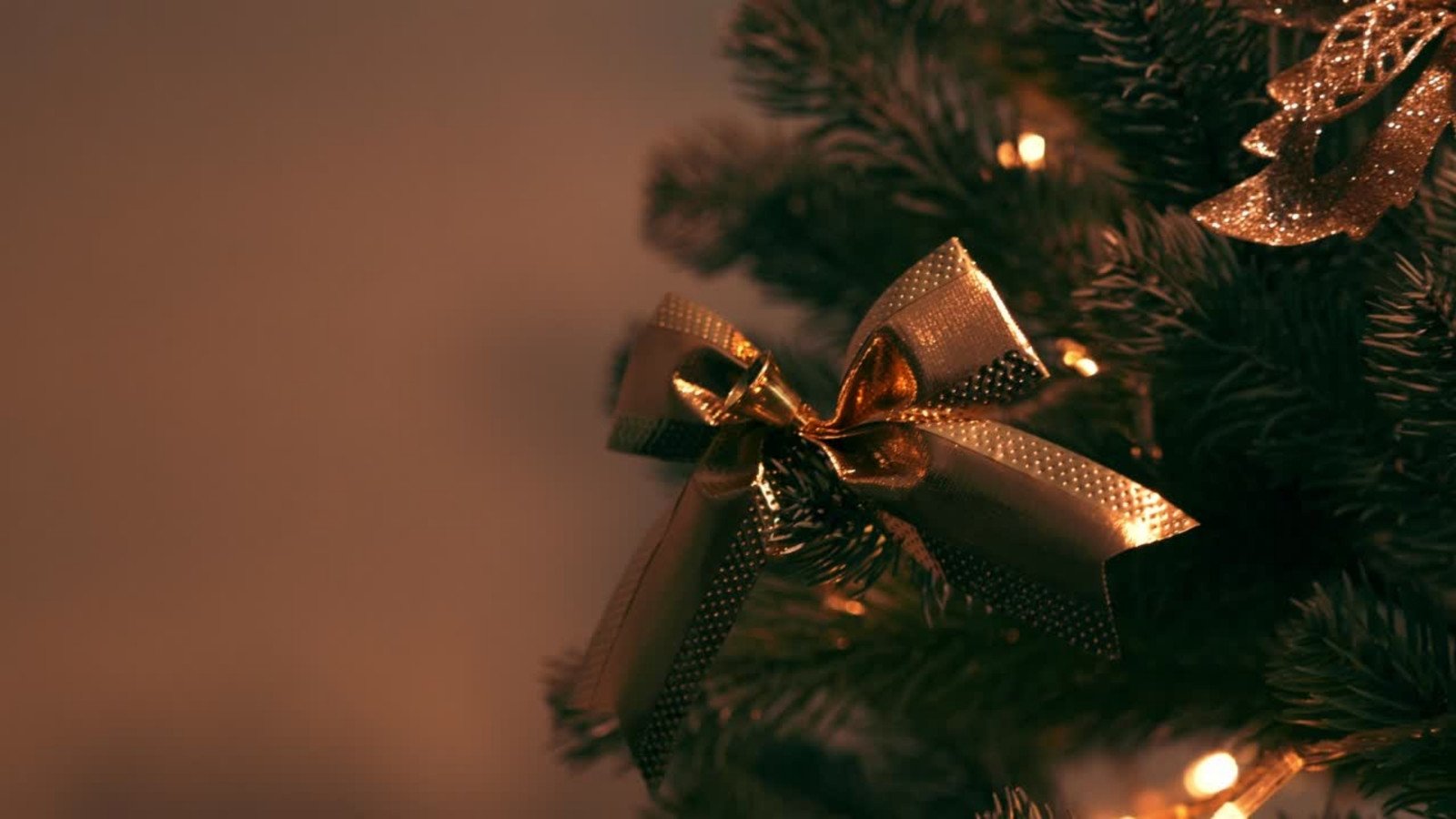 Free Christmas Zoom virtual background