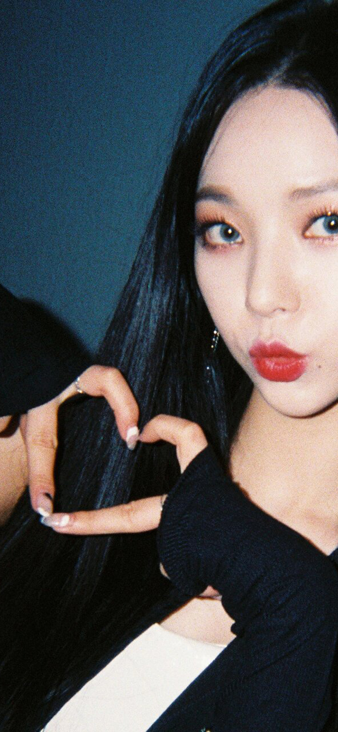 iPhone X wallpaper. kpop girl idol karina aespa korean