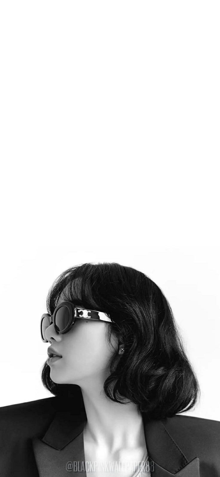 LISA FOR CELINE WALLPAPERS. Lisa, Black pink, Round sunglass women