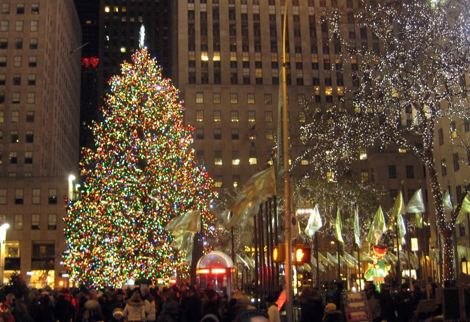 Download Rockefeller Center Colorful Christmas Tree Wallpaper