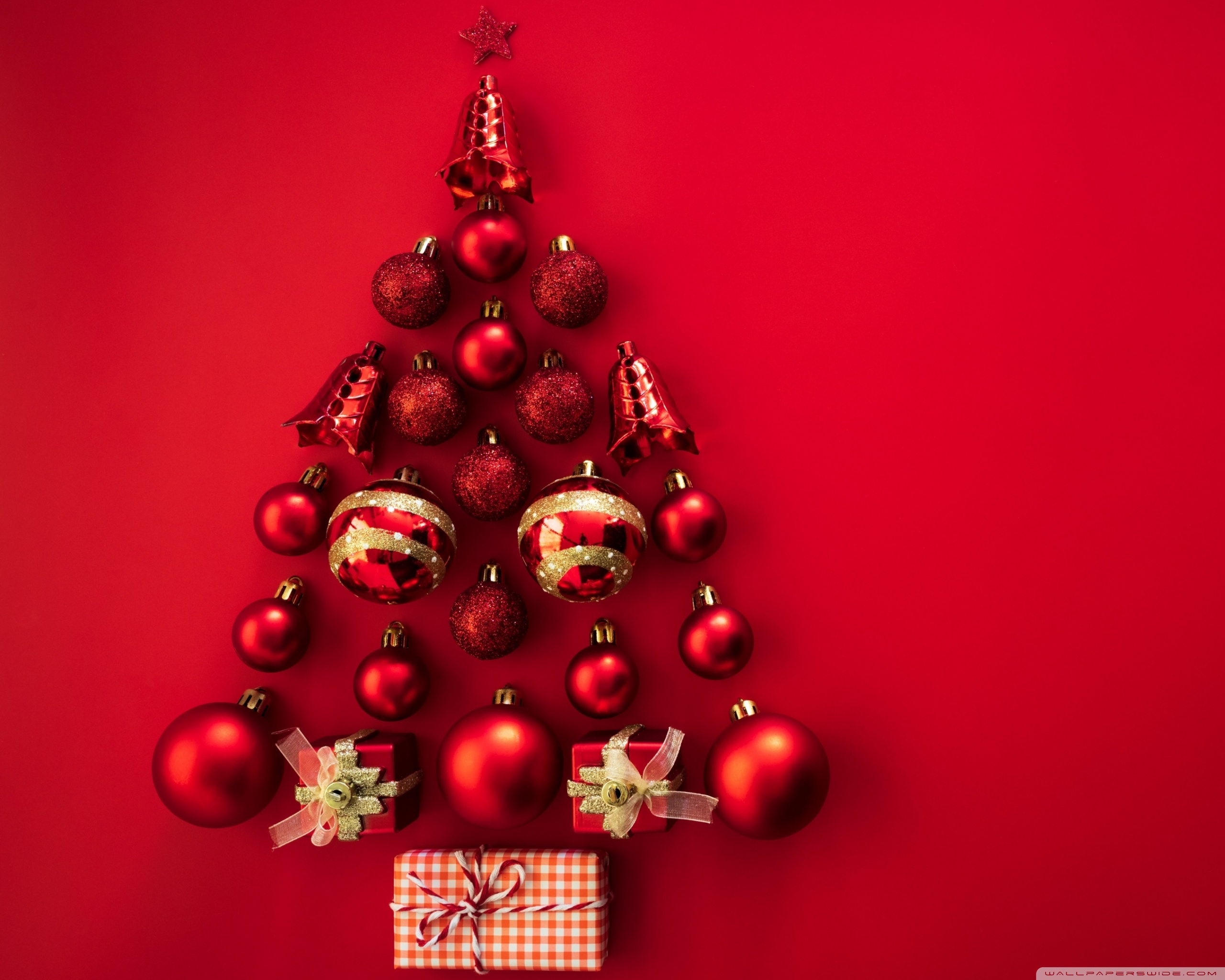 Red Christmas Tree Ultra HD Desktop Background Wallpaper for 4K UHD TV, Widescreen & UltraWide Desktop & Laptop, Tablet
