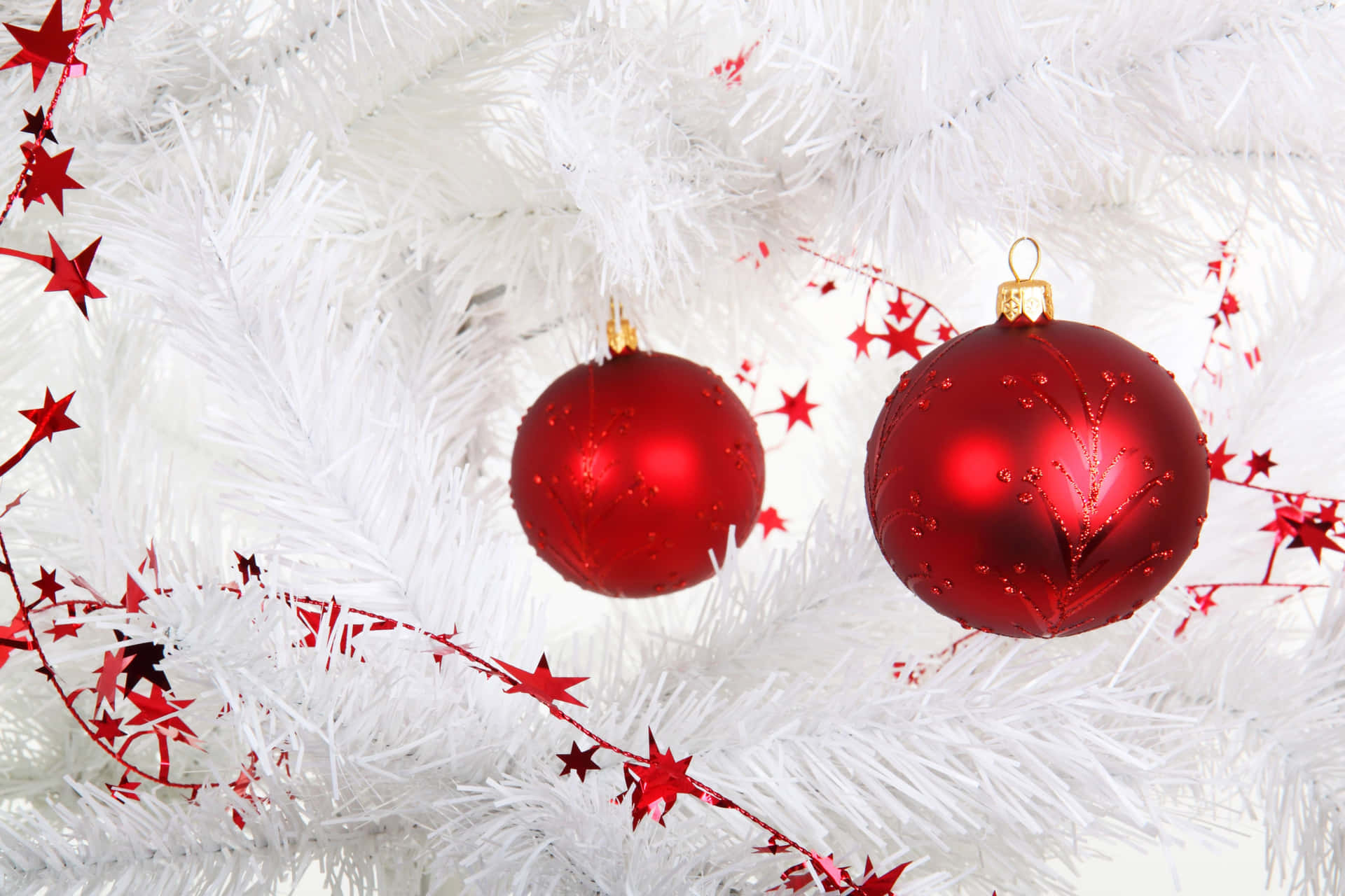Download White Christmas Tree Red Ornaments Wallpaper