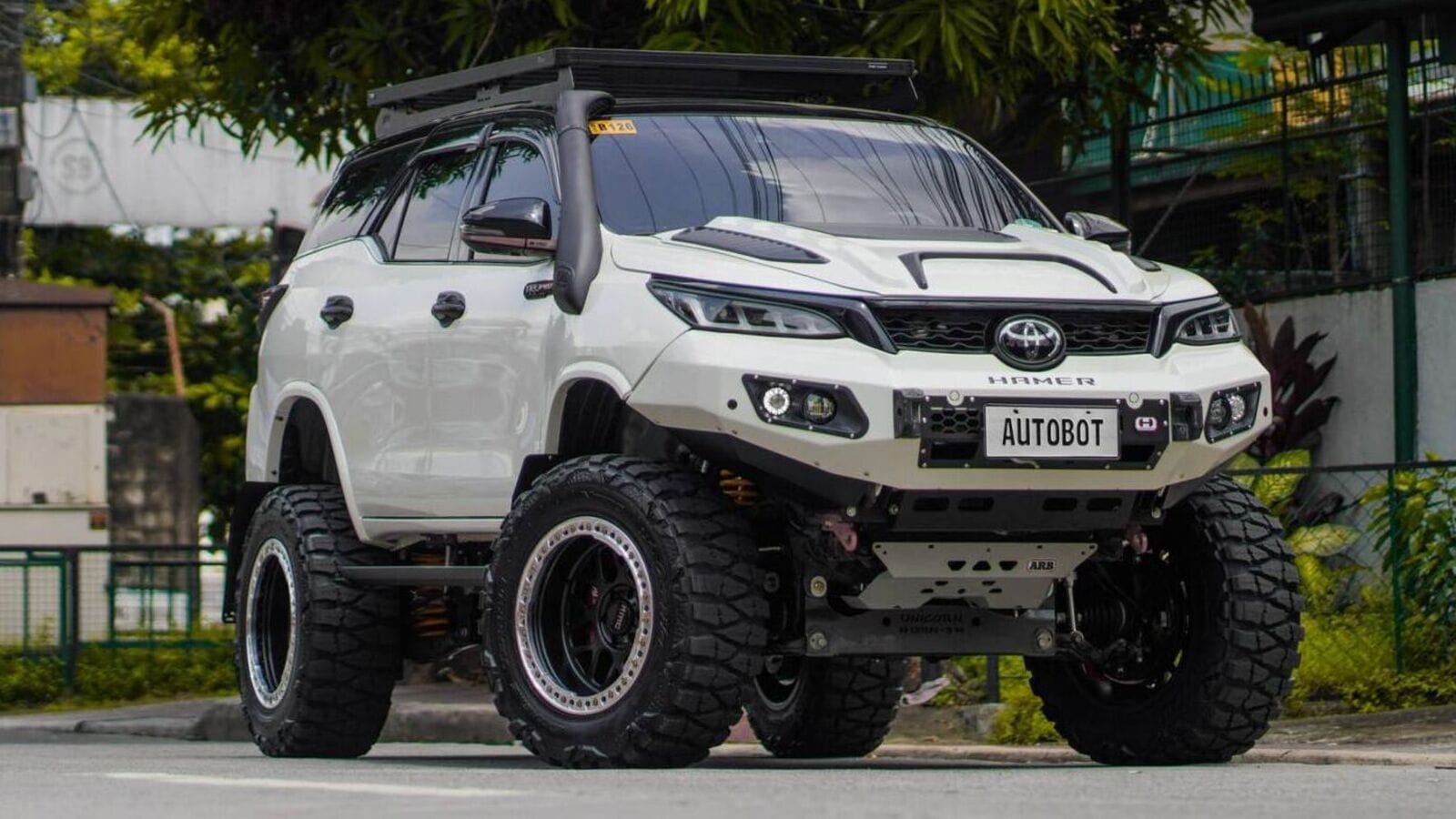 This Modified Toyota Fortuner Is Built To Be An Off Road Demon
