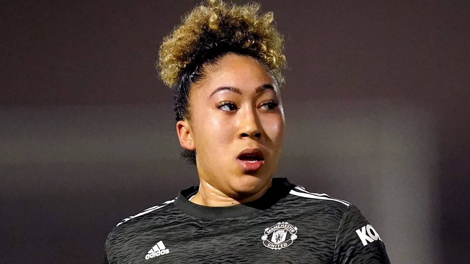 Lauren James: Chelsea agree transfer fee with Manchester United for England striker