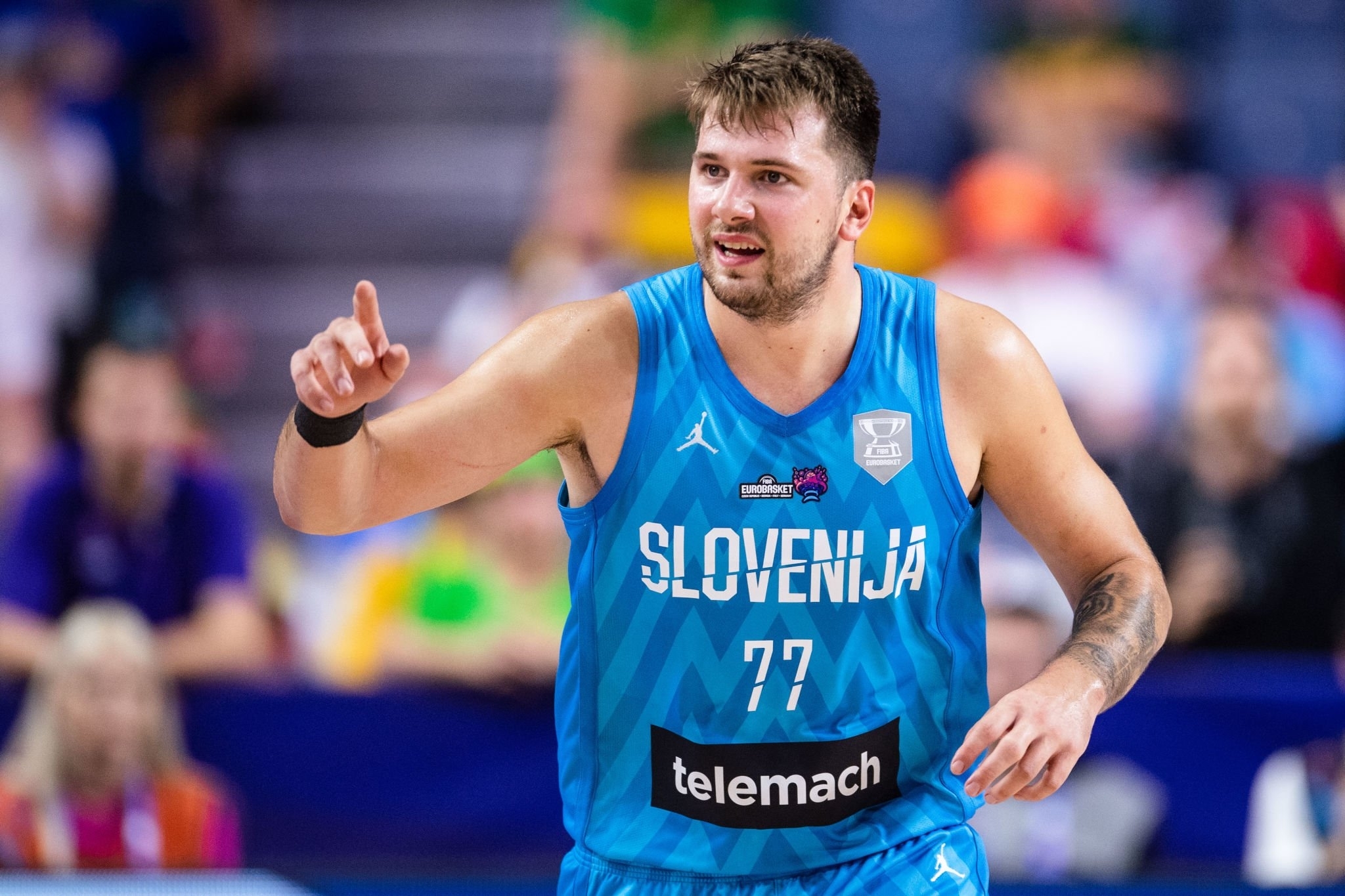 Luka Dončić HD Wallpaper and Background
