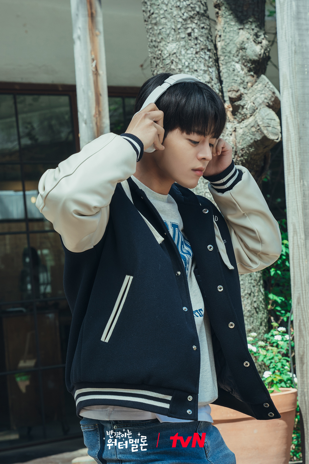 Ryeoun Is A Secret Band Guitarist With Childhood Trauma In New Fantasy Drama “Twinkling Watermelon”