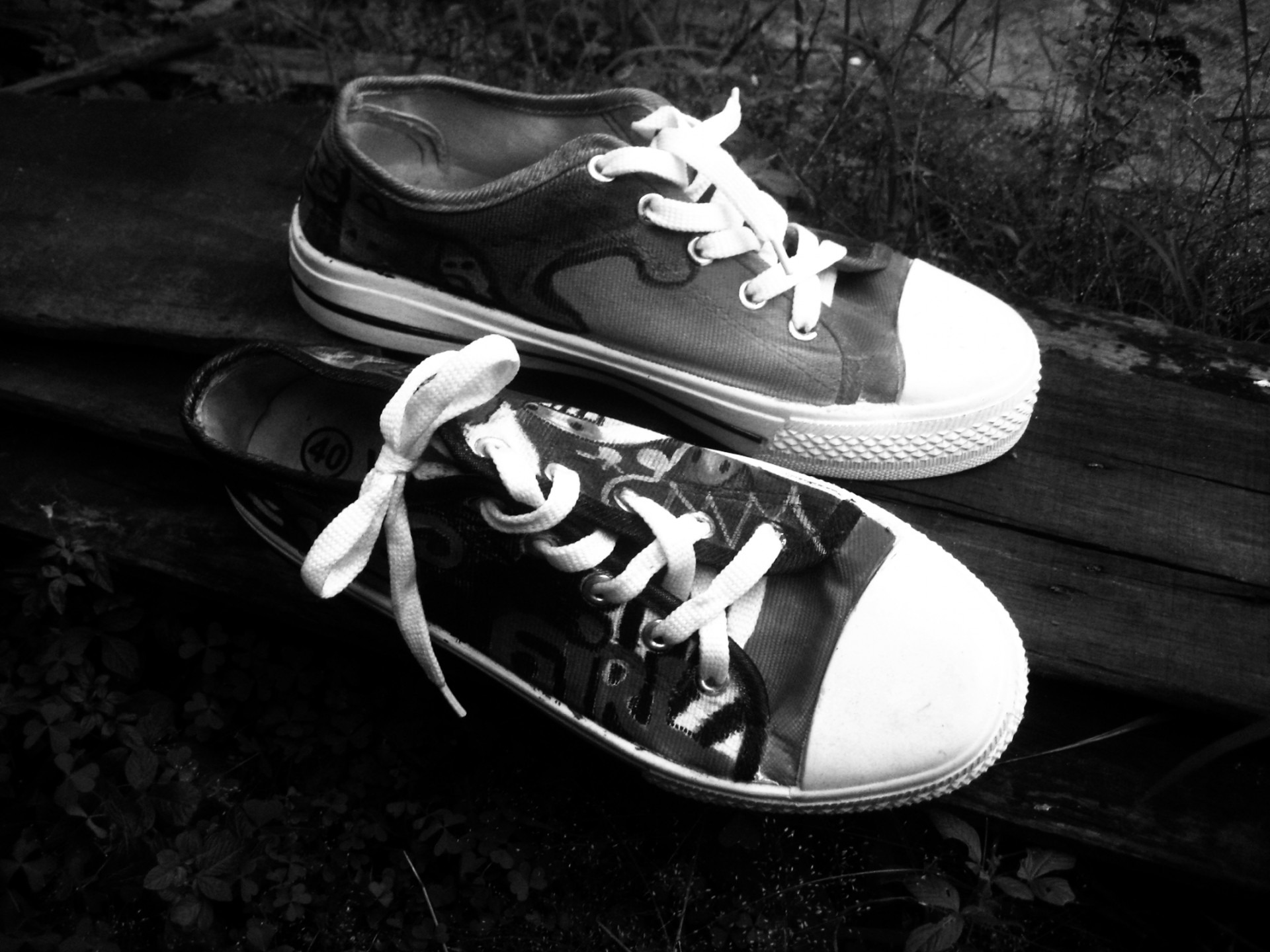 Free Image, shoe, black and white, sport, black white, painting, shoes, experimental, sneakers, footwear, monochrome photography, keds 1920x1440