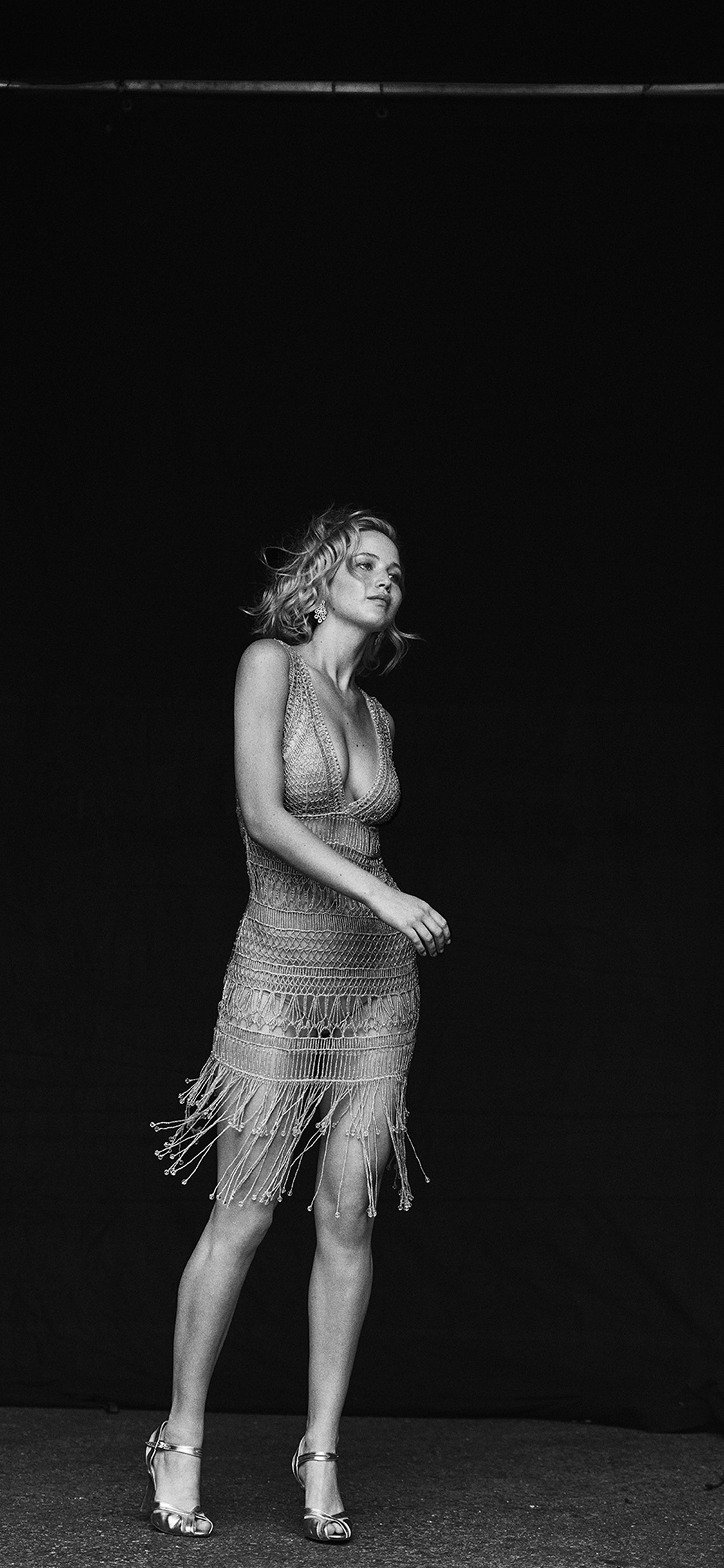 Jennifer Lawrence Film Girl Bw Wallpaper