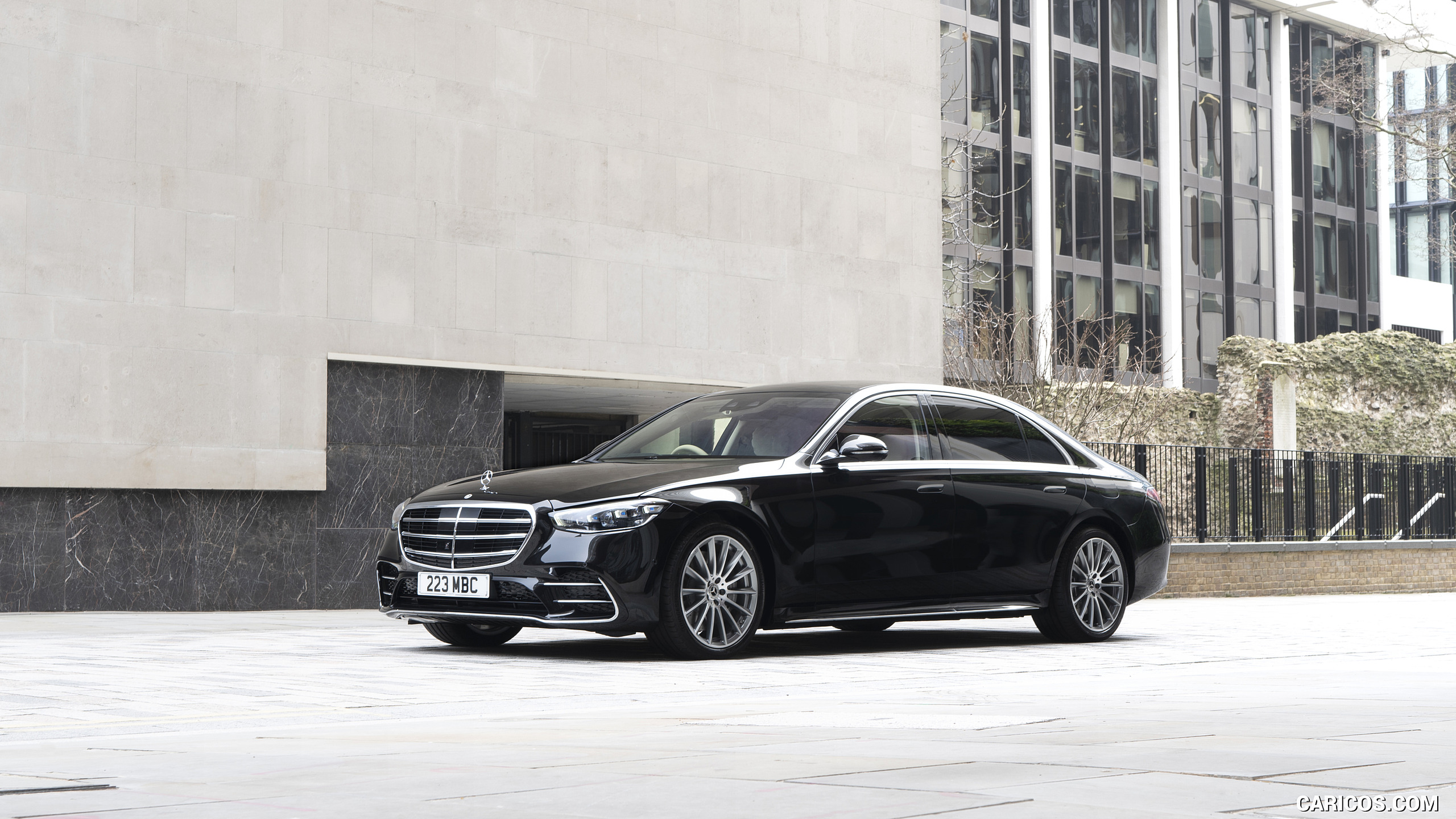 2022 Mercedes Benz S 580 E L Plug In Hybrid (UK Spec) Three Quarter