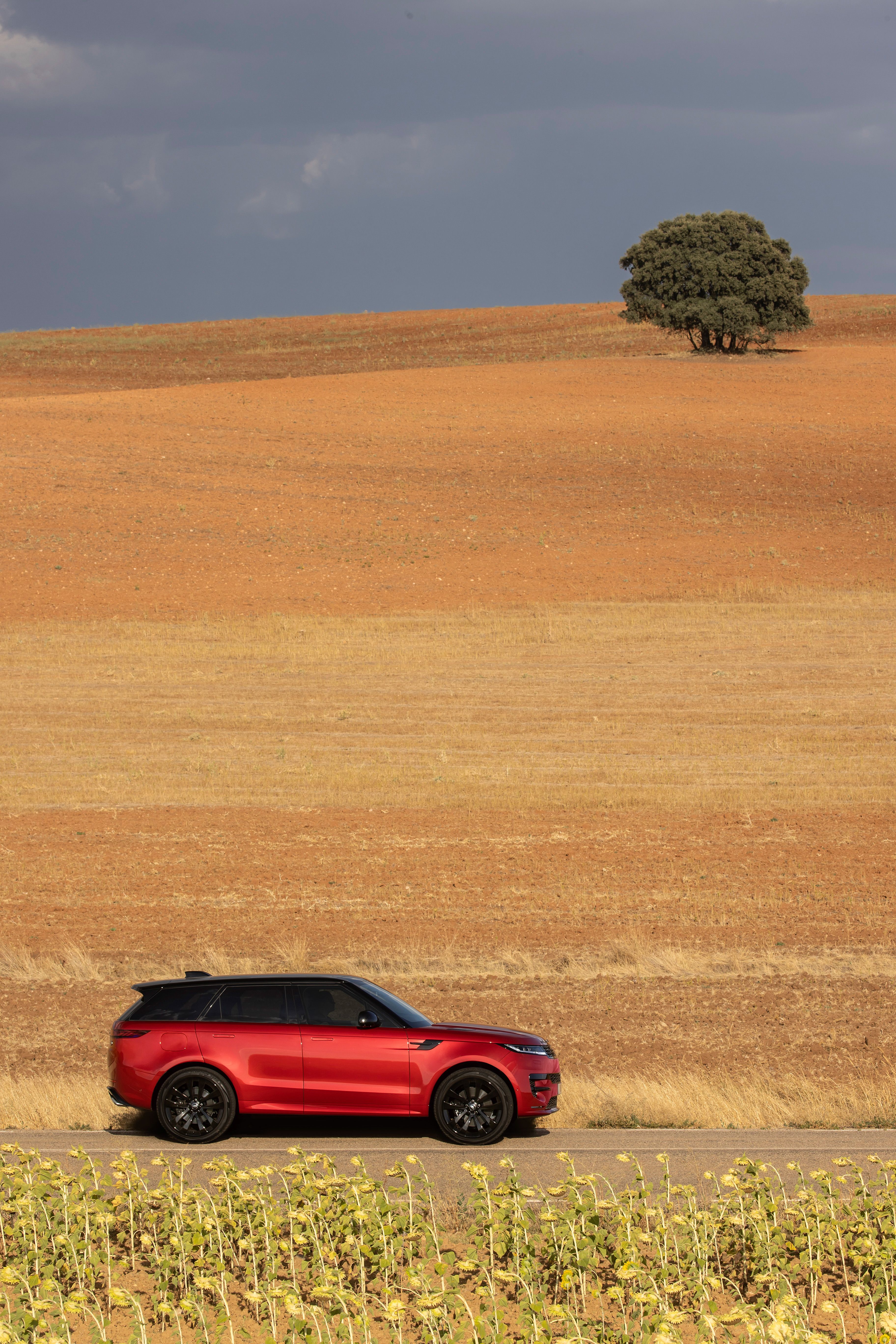 2023 Range Rover Sport Proves Coolly Capable On Or Off Road