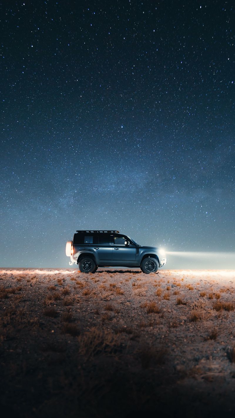 Download Wallpaper 800x1420 Land Rover Defender, Land Rover, Car, Suv, Gray, Night Iphone Se 5s 5c 5 For Parallax HD Background