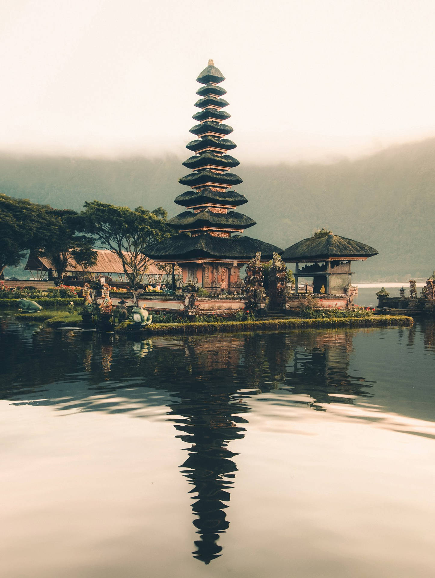 Download Ulun Danu Beratan Temple Bali Wallpaper