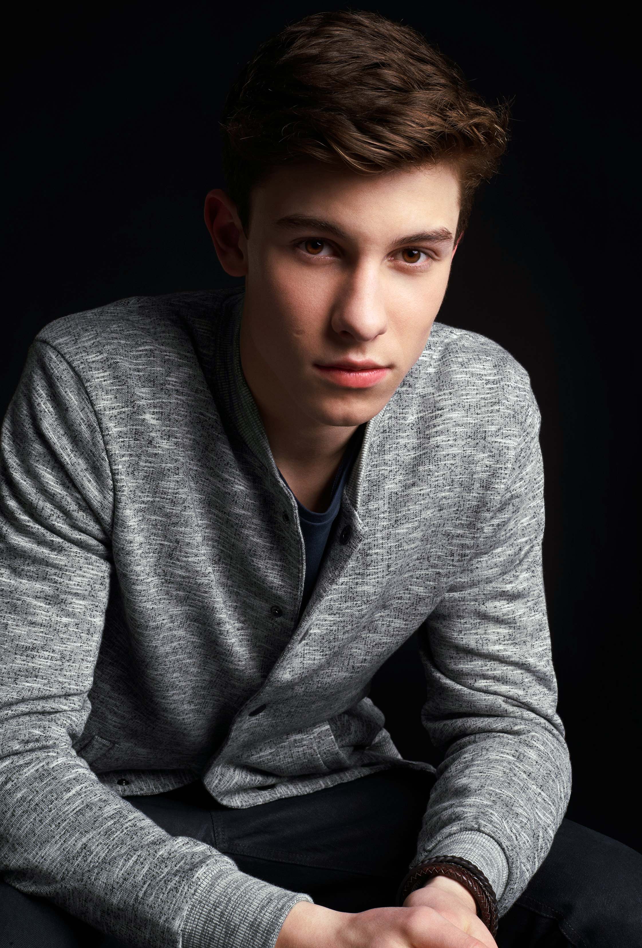 Shawn Mendes Wallpaper