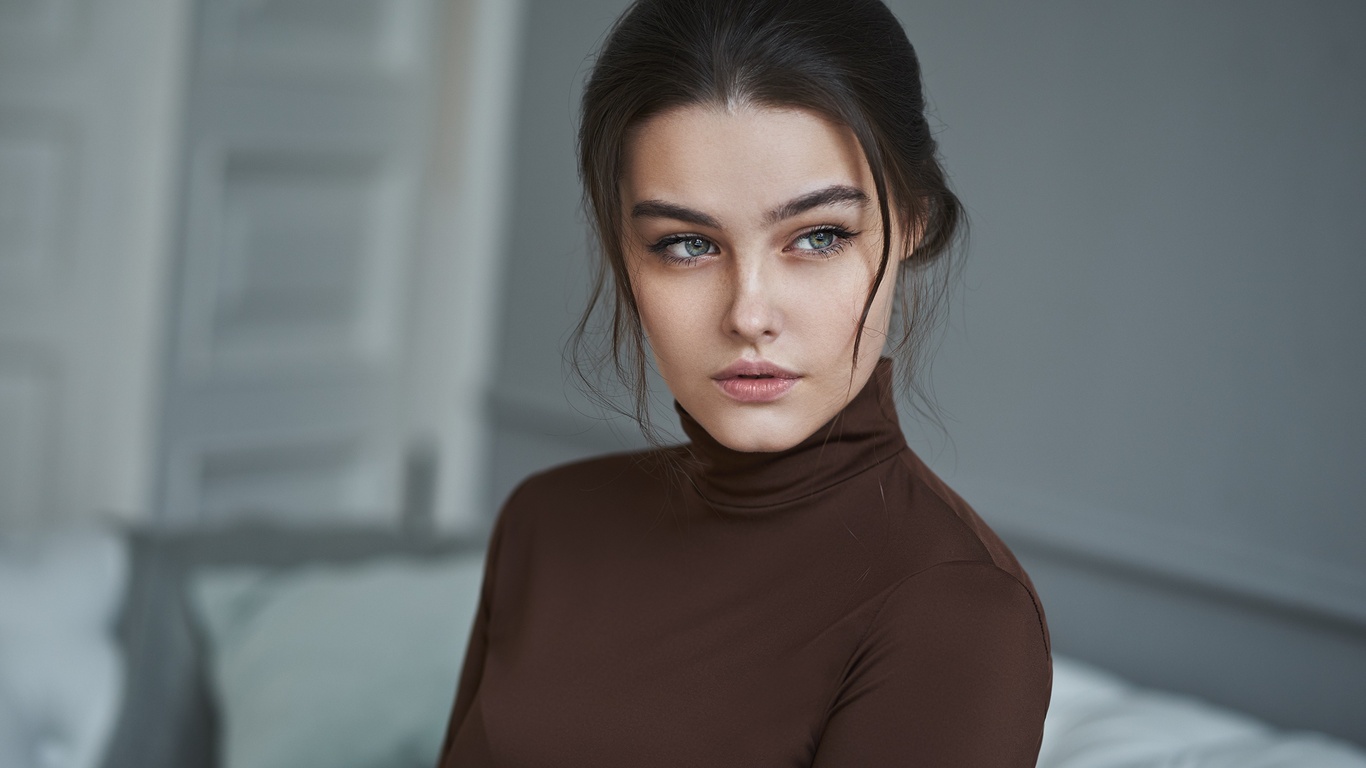 Beautiful Women Portrait 1366x768 Resolution HD 4k Wallpaper, Image, Background, Photo and Picture