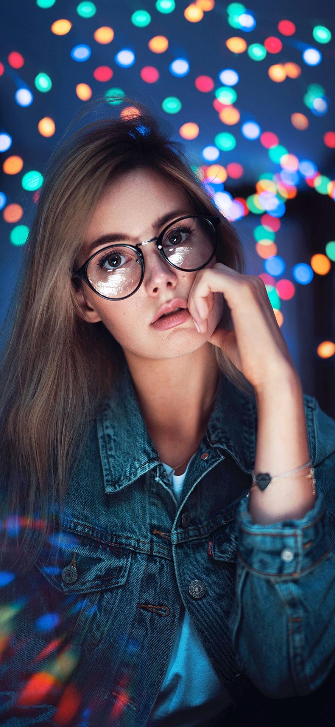 Girl portrait Wallpaper Download